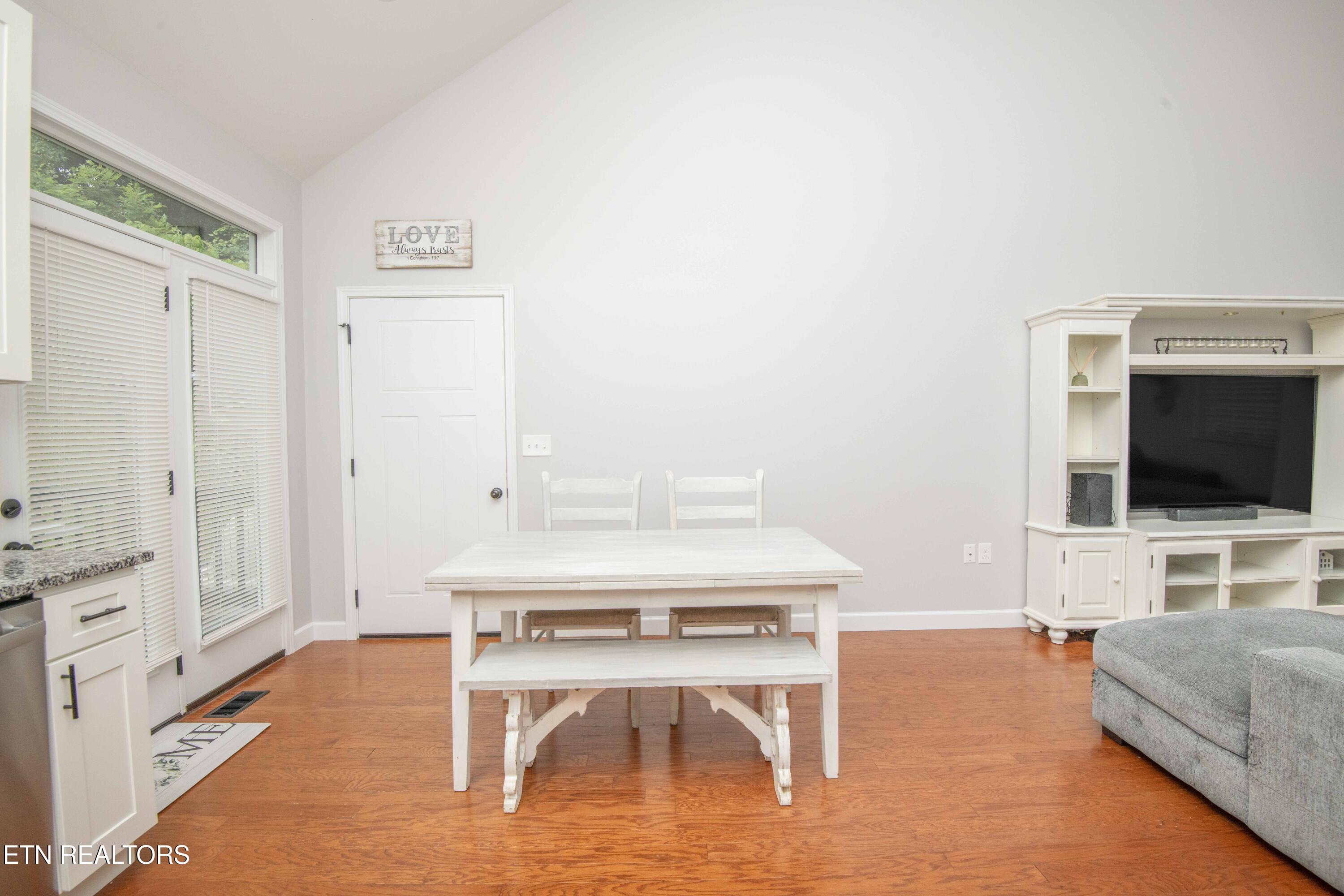 524 Westbury Drive Clinton TN 37716