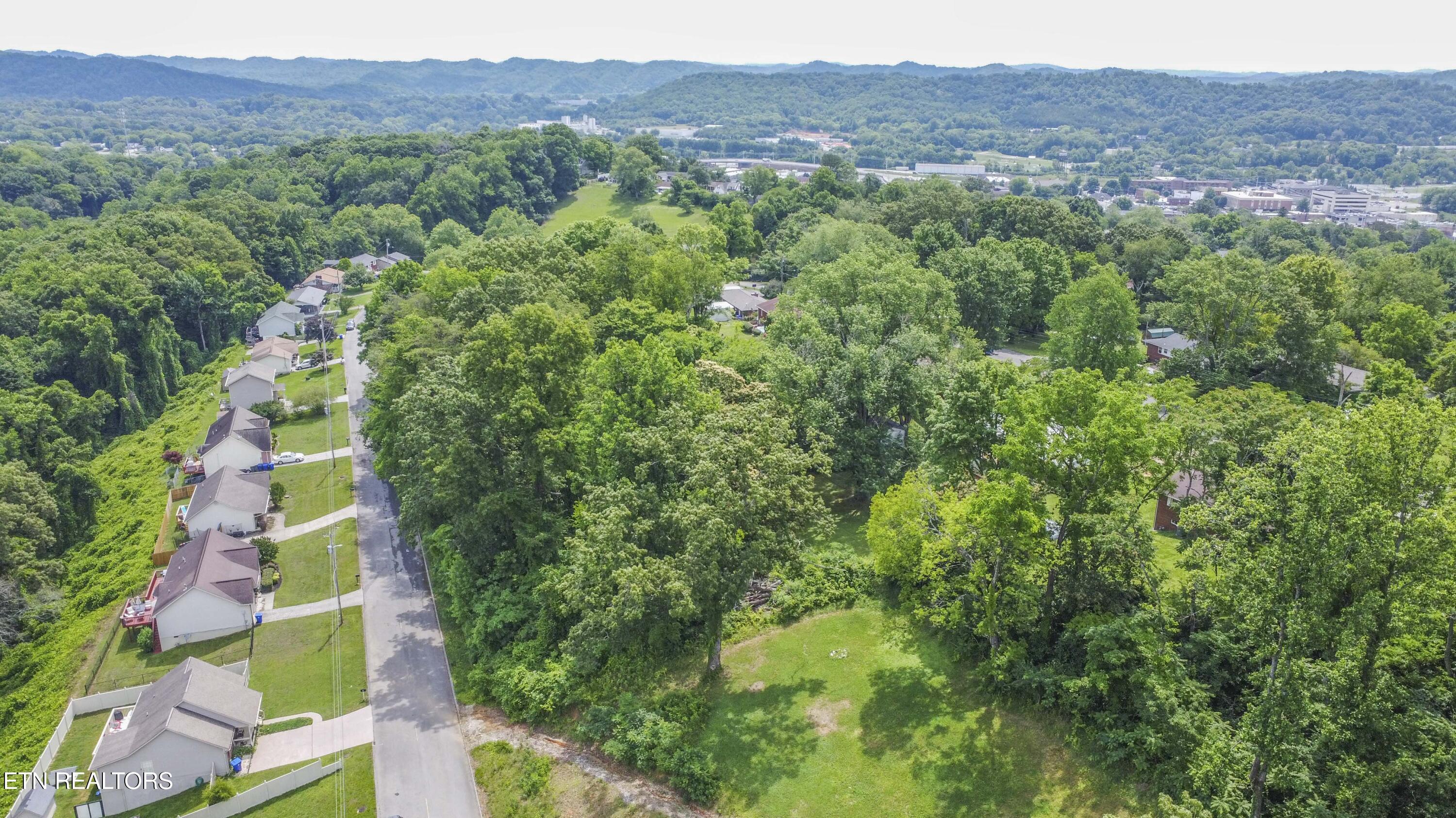 524 Westbury Drive Clinton TN 37716