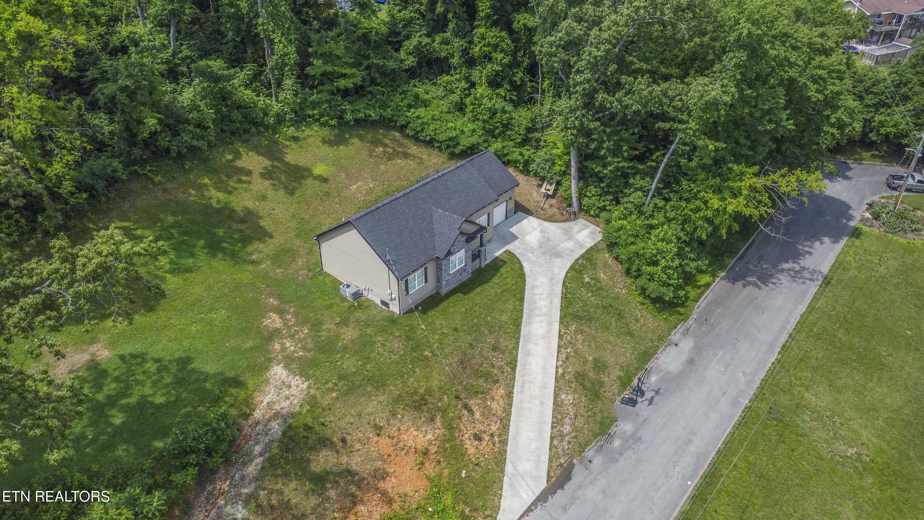 524 Westbury Drive Clinton TN 37716