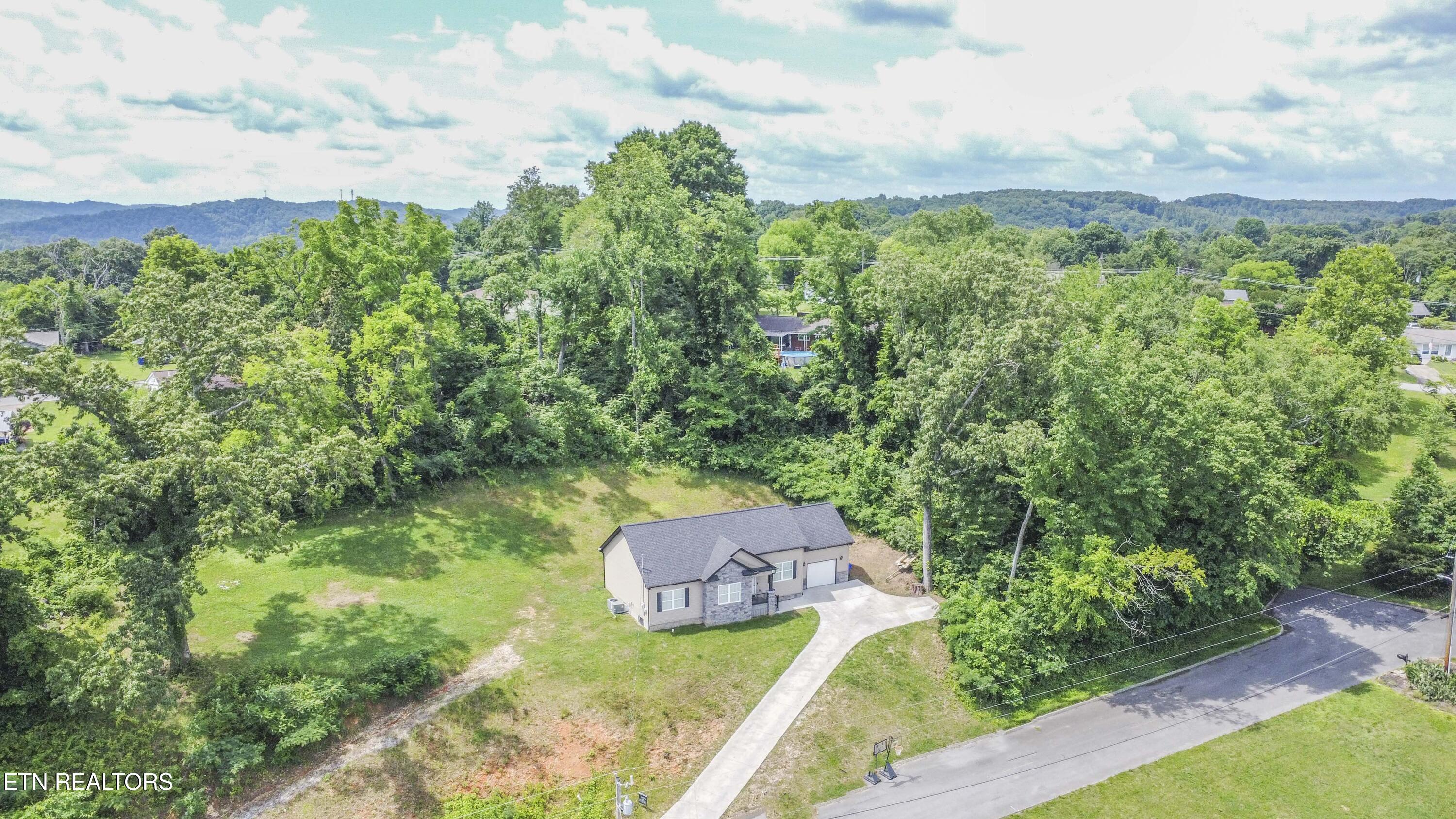 524 Westbury Drive Clinton TN 37716