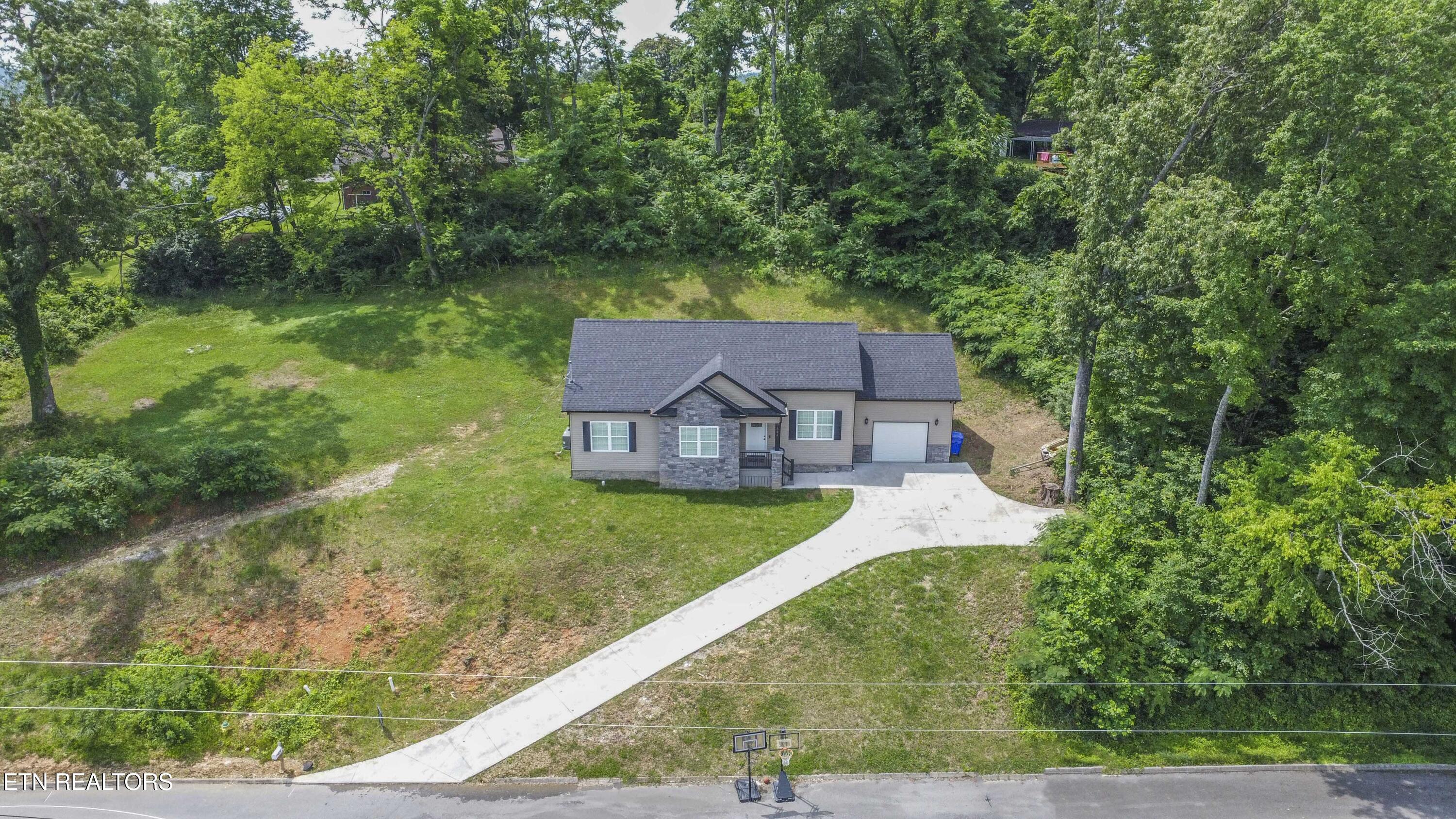 524 Westbury Drive Clinton TN 37716