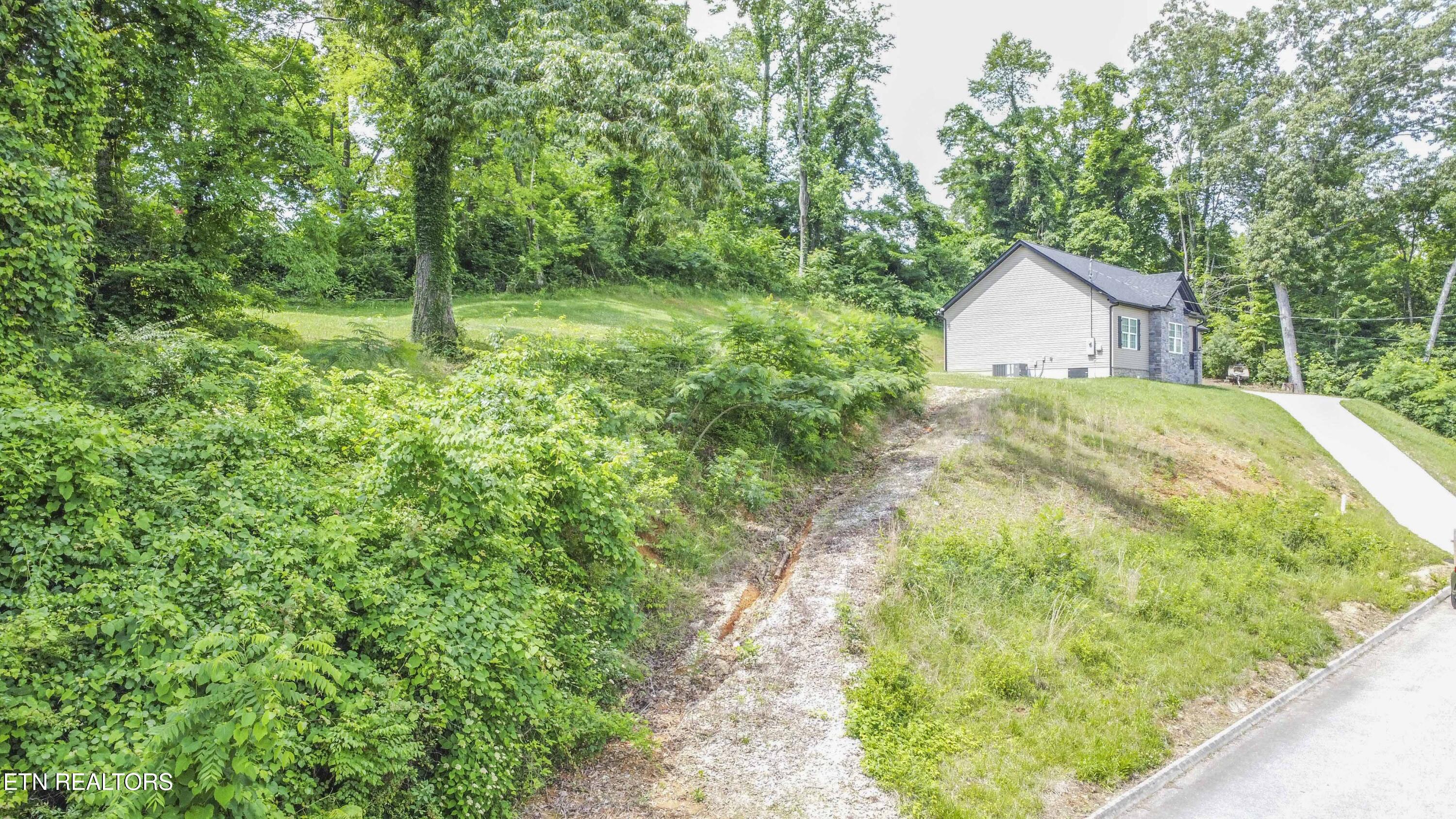 524 Westbury Drive Clinton TN 37716
