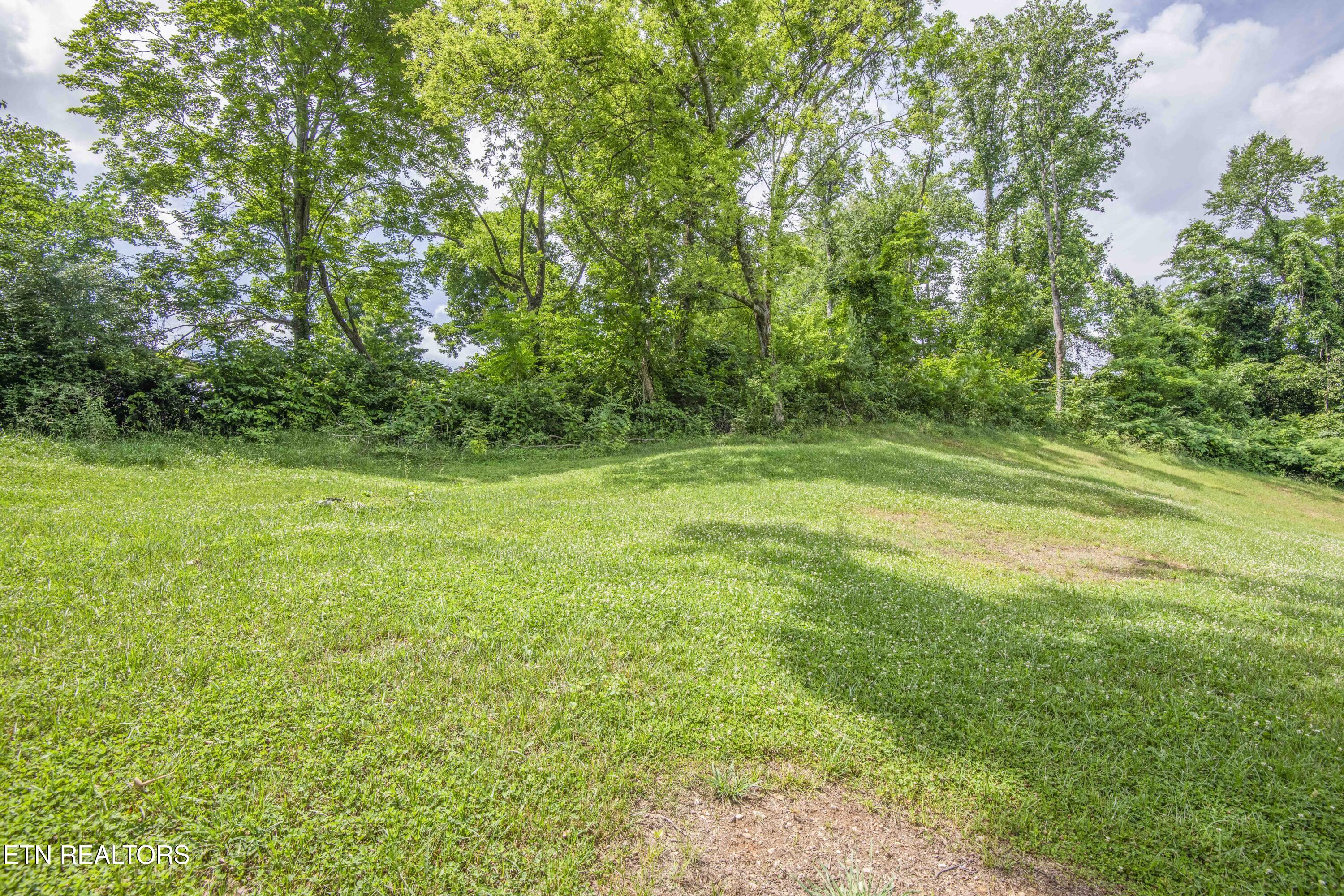 524 Westbury Drive Clinton TN 37716