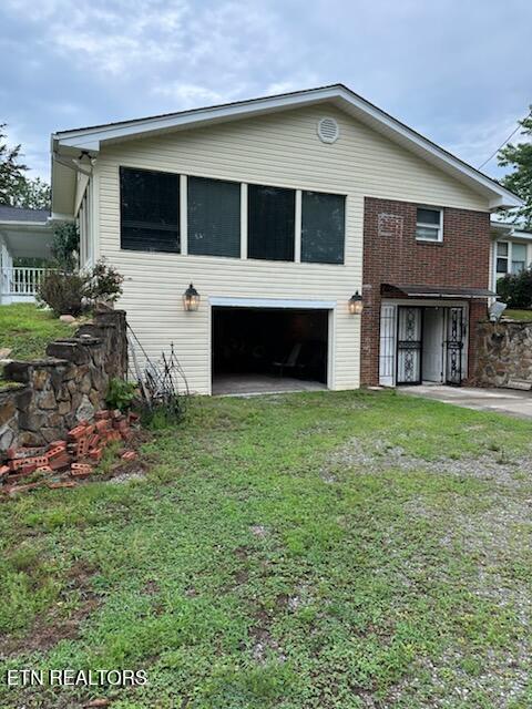134 Old Pinecrest Lane Jacksboro TN 37757