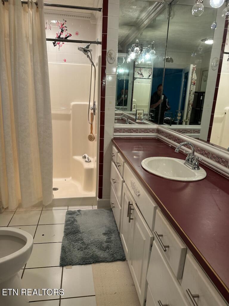 134 Old Pinecrest Lane Jacksboro TN 37757