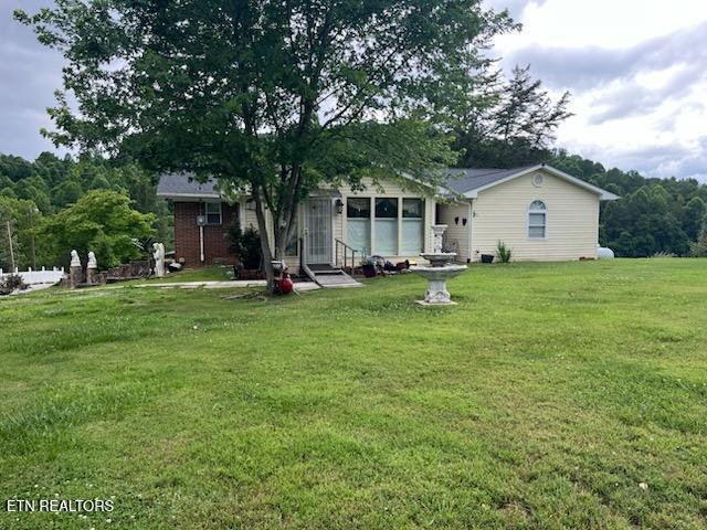 134 Old Pinecrest Lane Jacksboro TN 37757