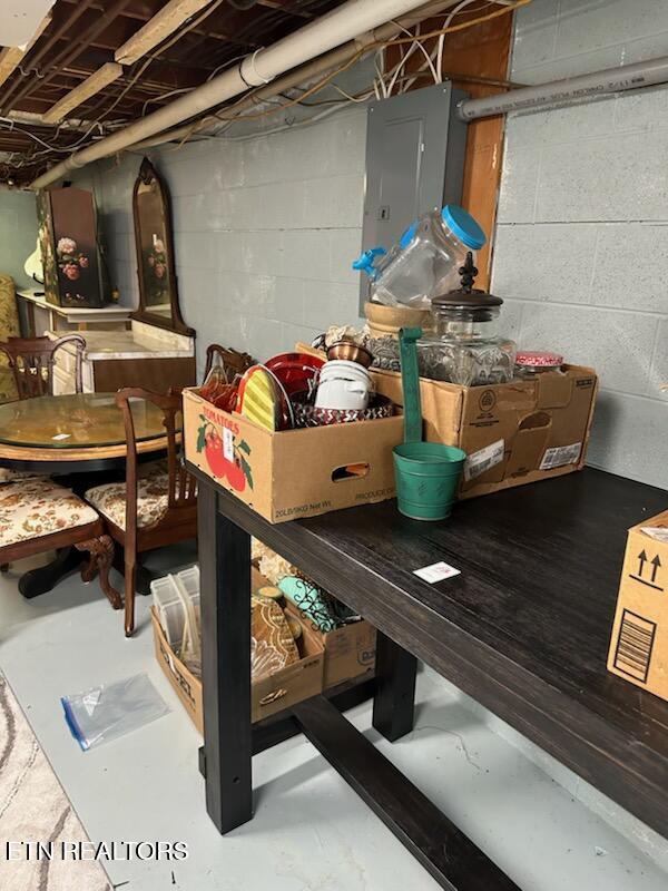 134 Old Pinecrest Lane Jacksboro TN 37757