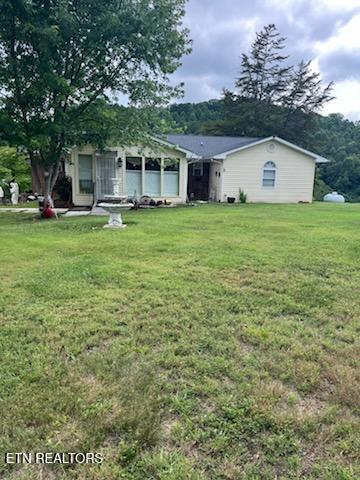134 Old Pinecrest Lane Jacksboro TN 37757