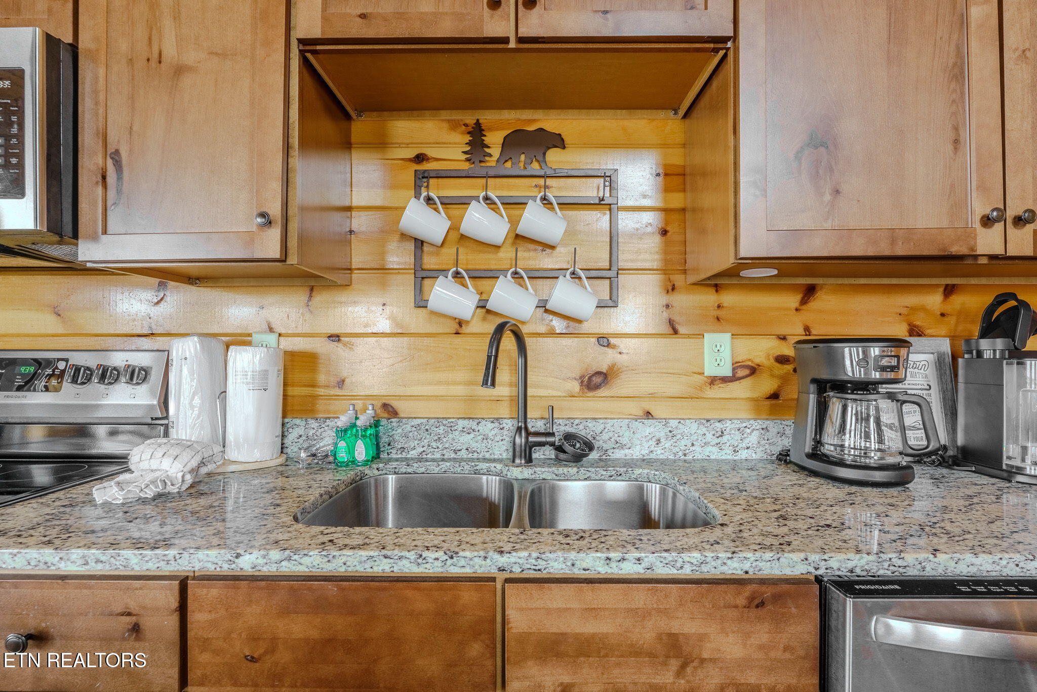 685 Shell Mountain Road Sevierville TN 37876