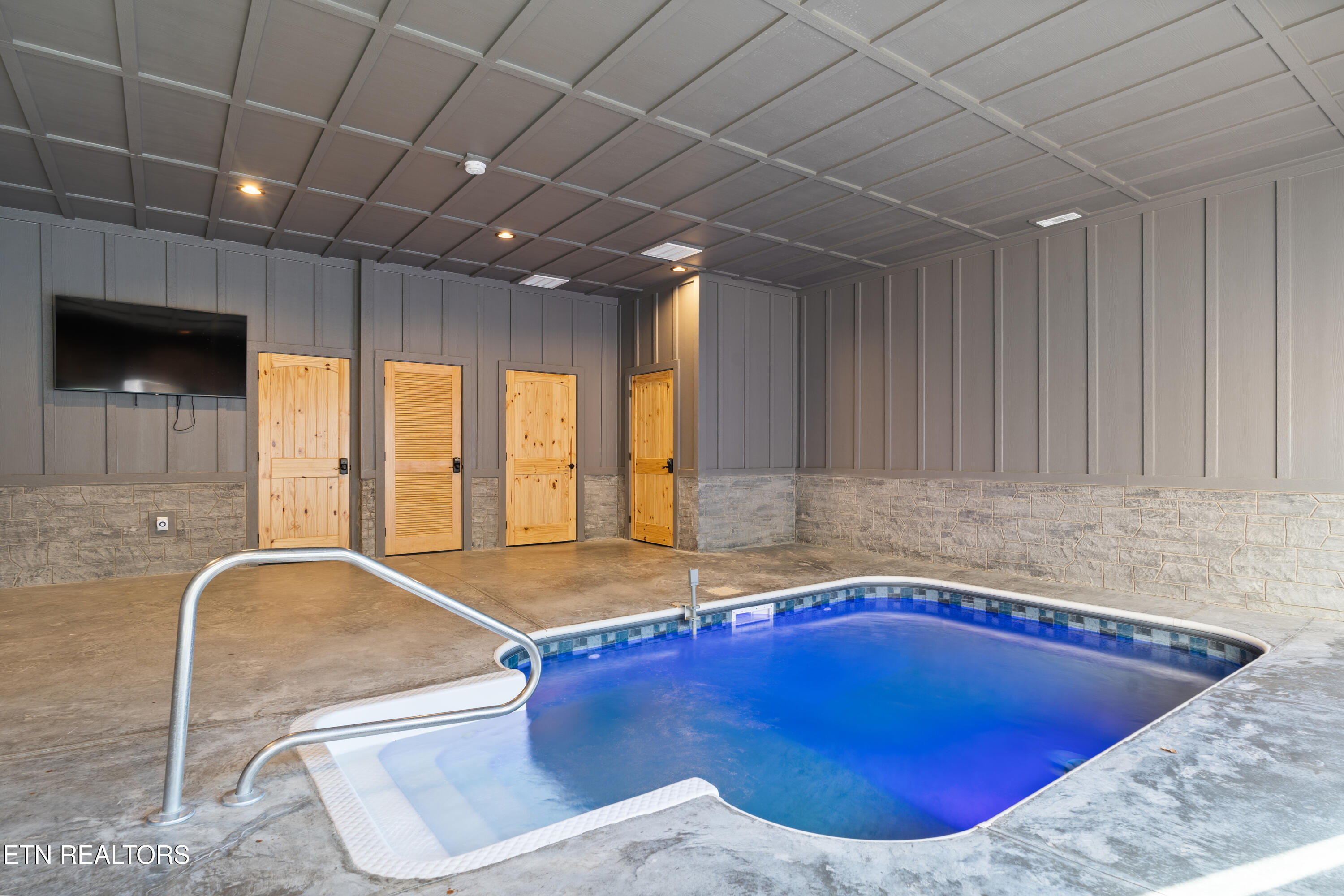 4548 Shangrila Way Sevierville TN 37862