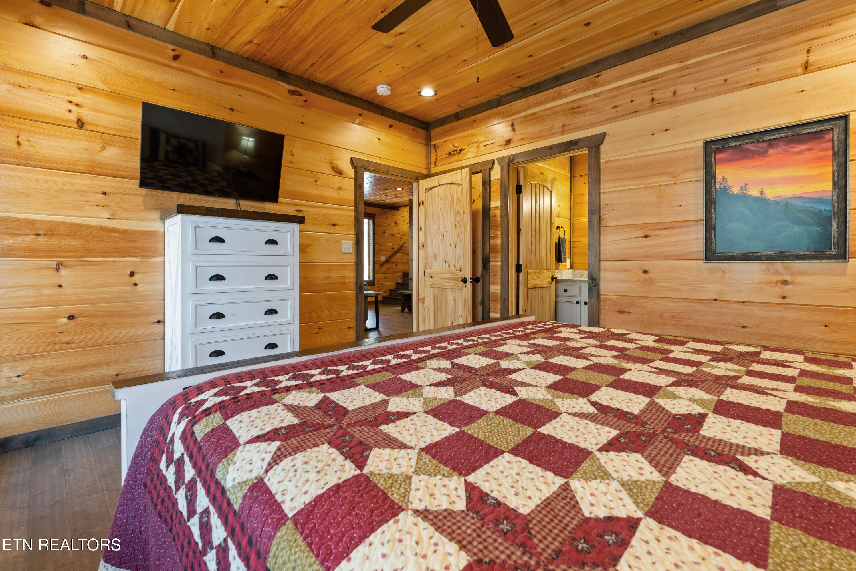 4548 Shangrila Way Sevierville TN 37862