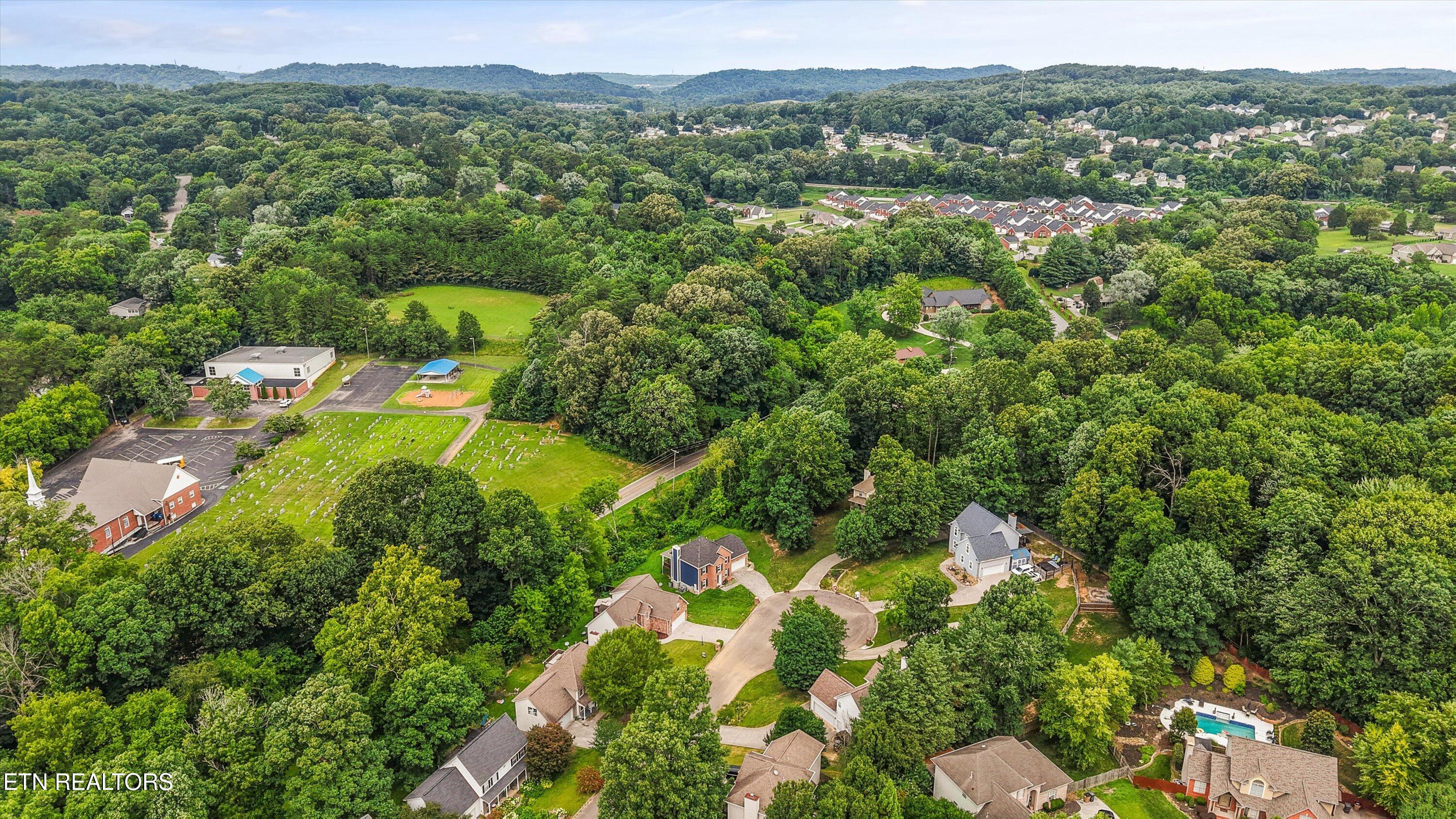 2145 Willow Creek Lane Knoxville TN 37909
