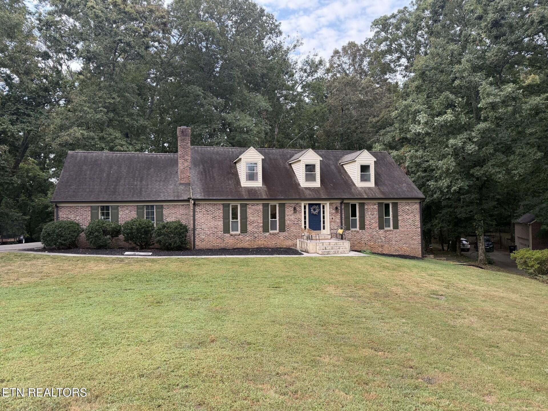 10036 Cheltenham Drive Knoxville TN 37922