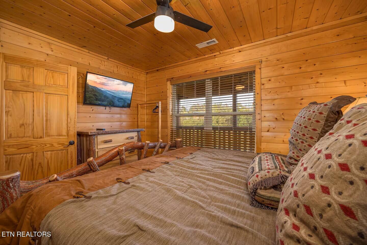339 Oak Lake Drive Sevierville TN 37876