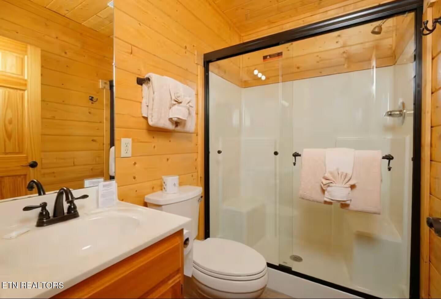 339 Oak Lake Drive Sevierville TN 37876