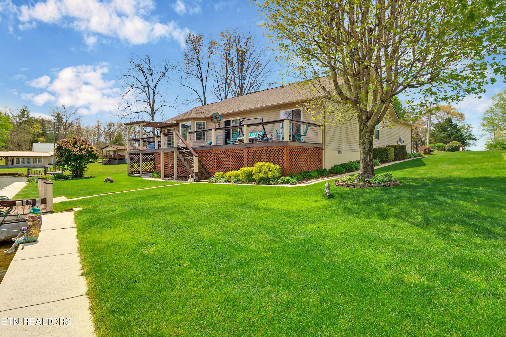 122 Peace Pipe Bend Crossville TN 38572