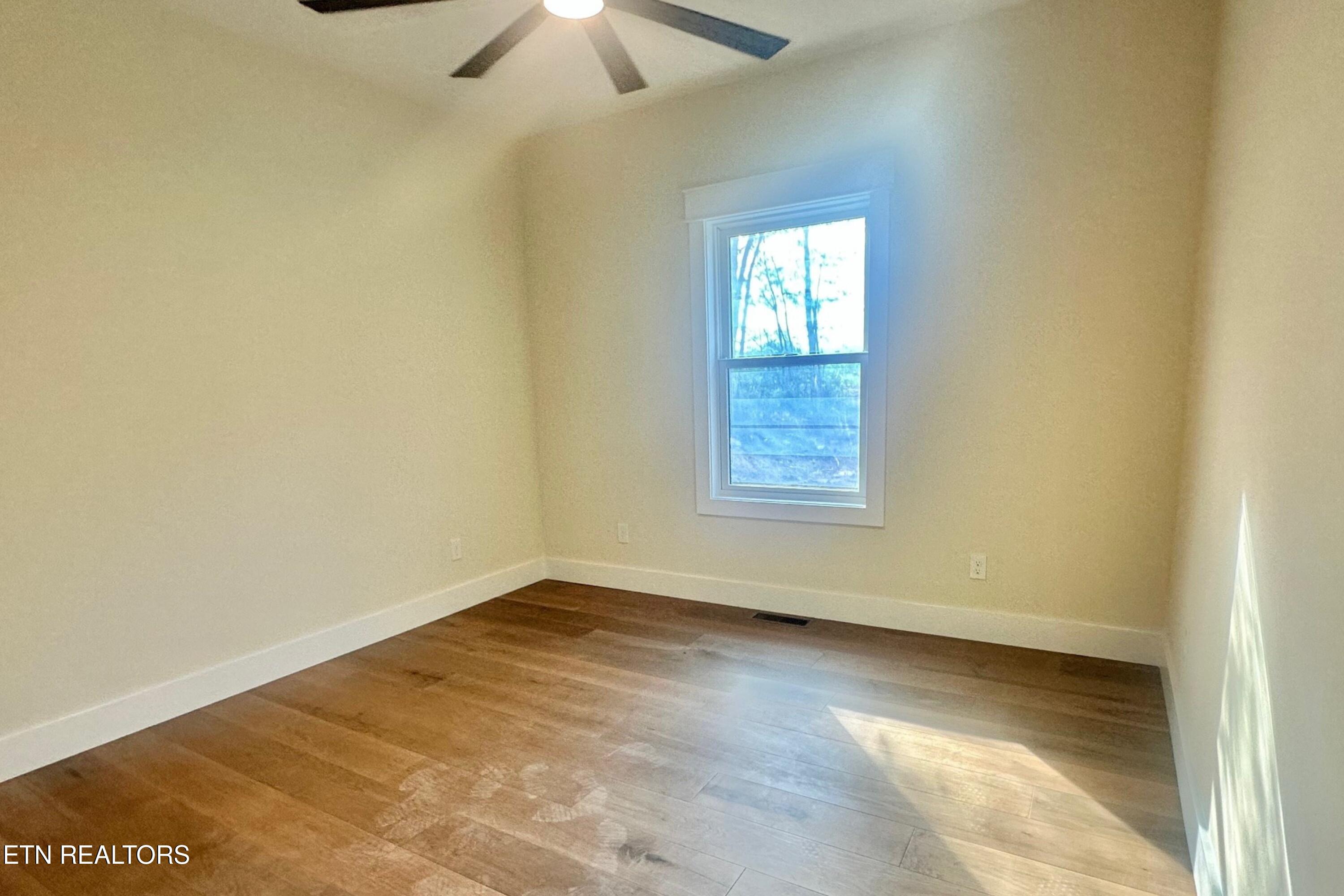 614 Apoka Lane Crossville TN 38572