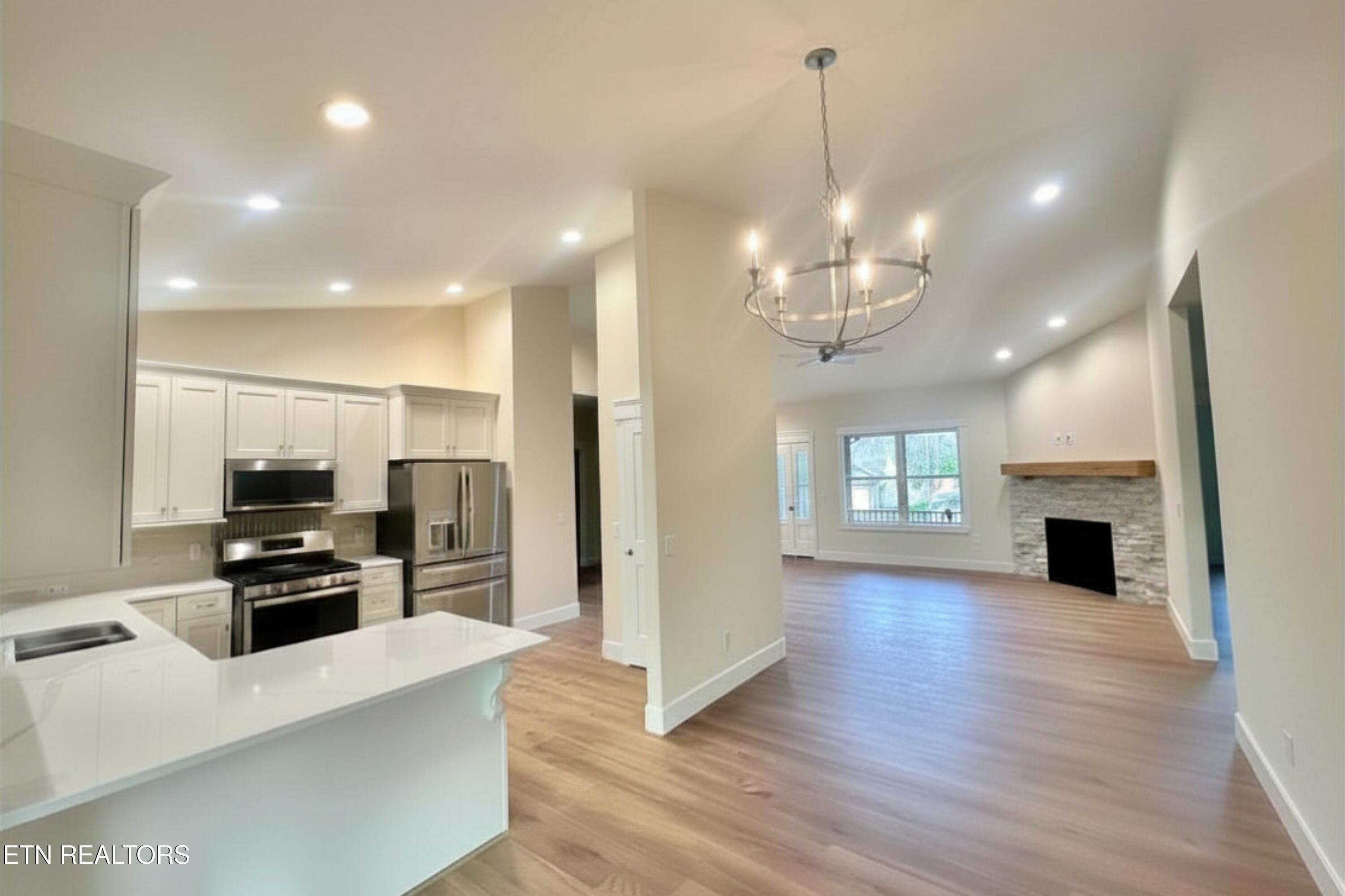 614 Apoka Lane Crossville TN 38572