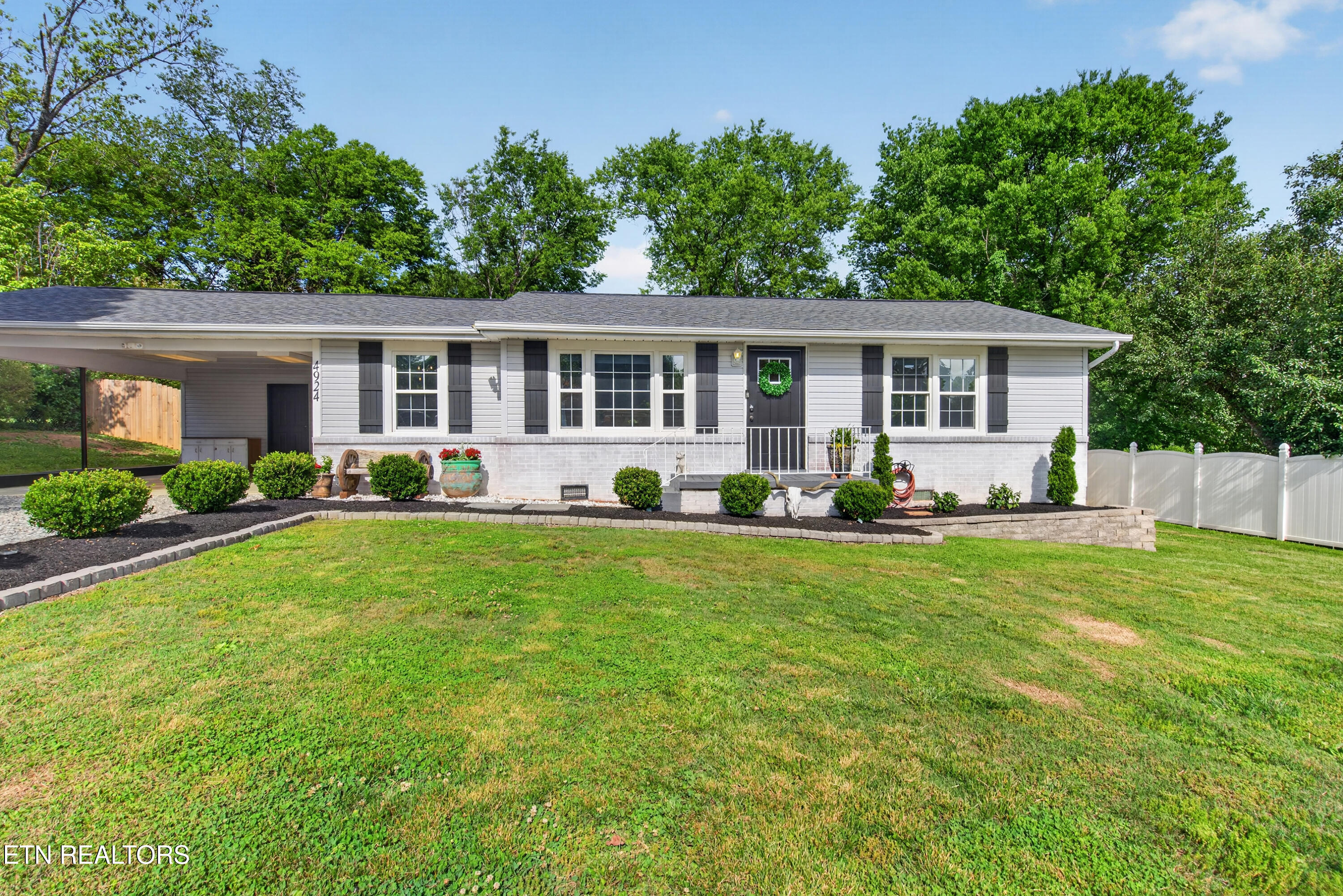 4924 Moreland Heights School Lane Knoxville TN 37920