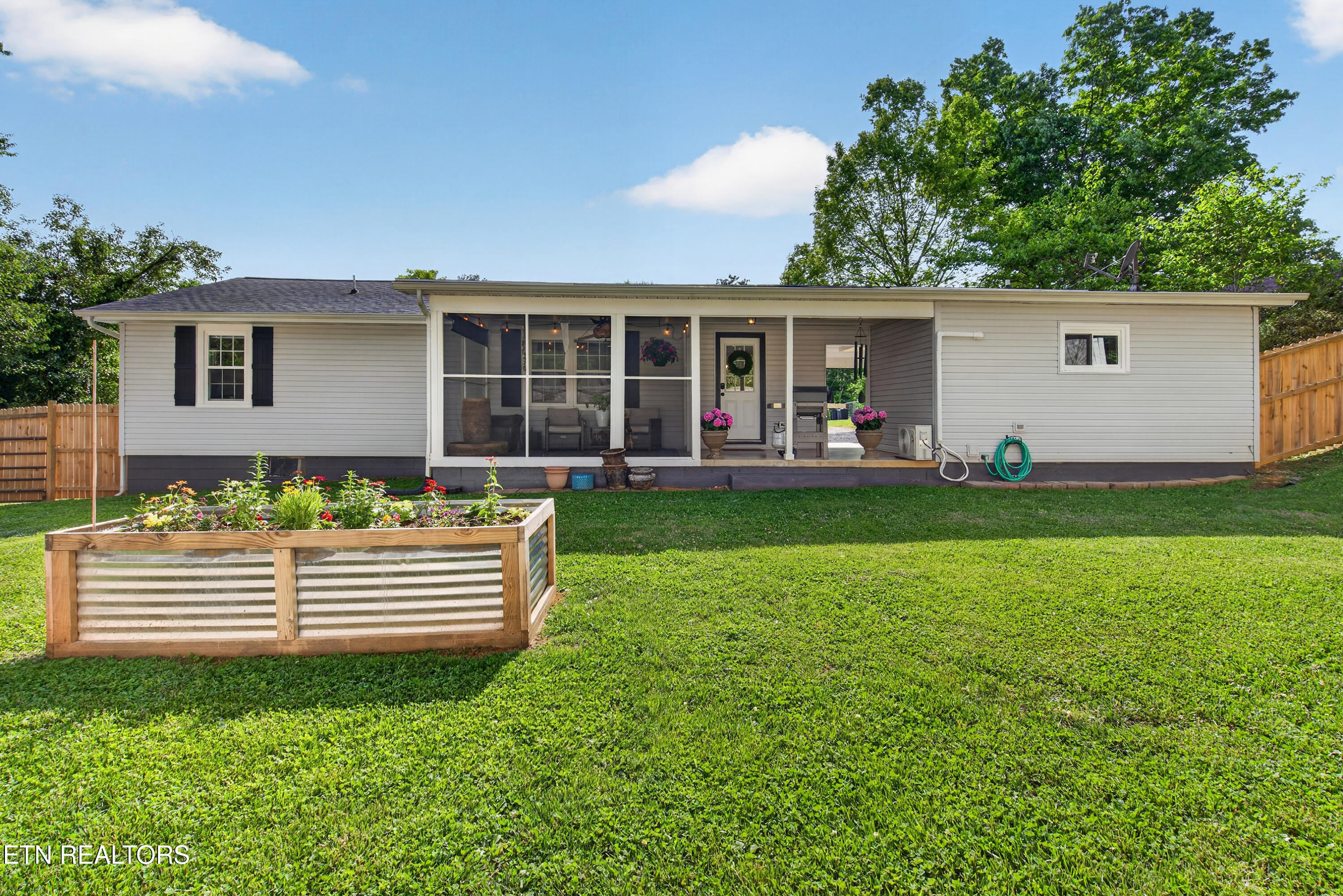 4924 Moreland Heights School Lane Knoxville TN 37920