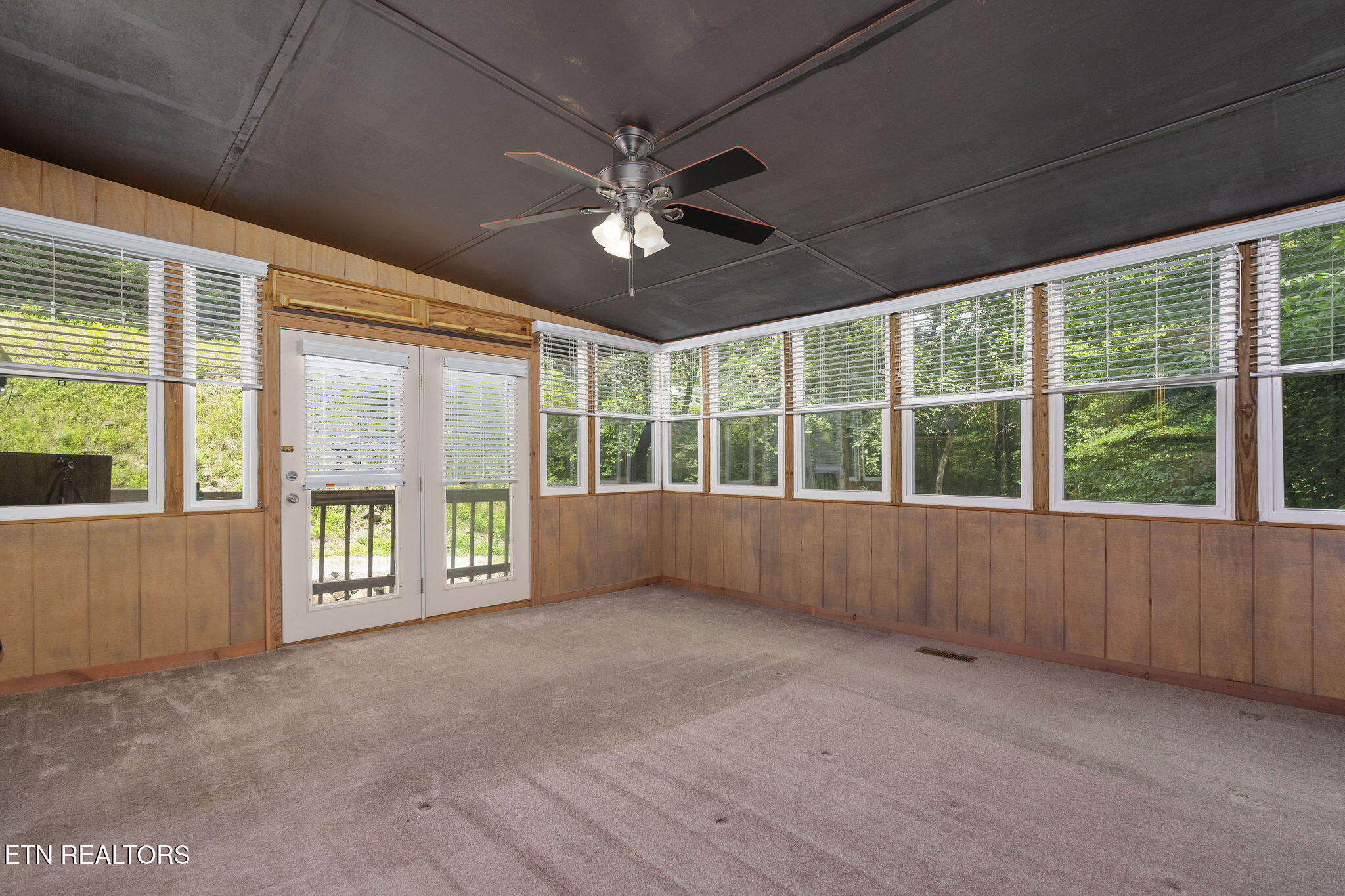 2171 Wears Valley Road Sevierville TN 37862