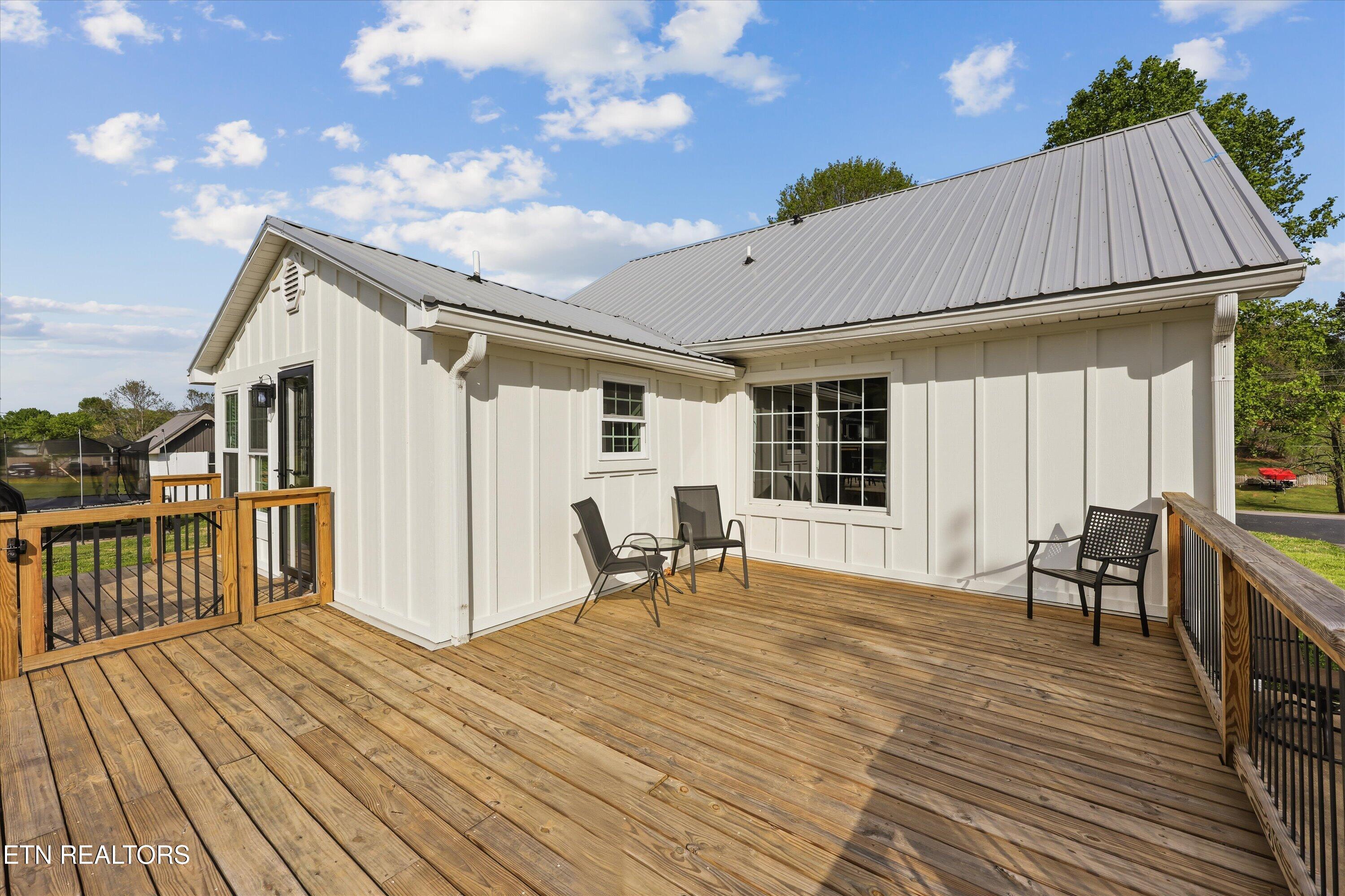 21036 Martel Road Lenoir City TN 37772