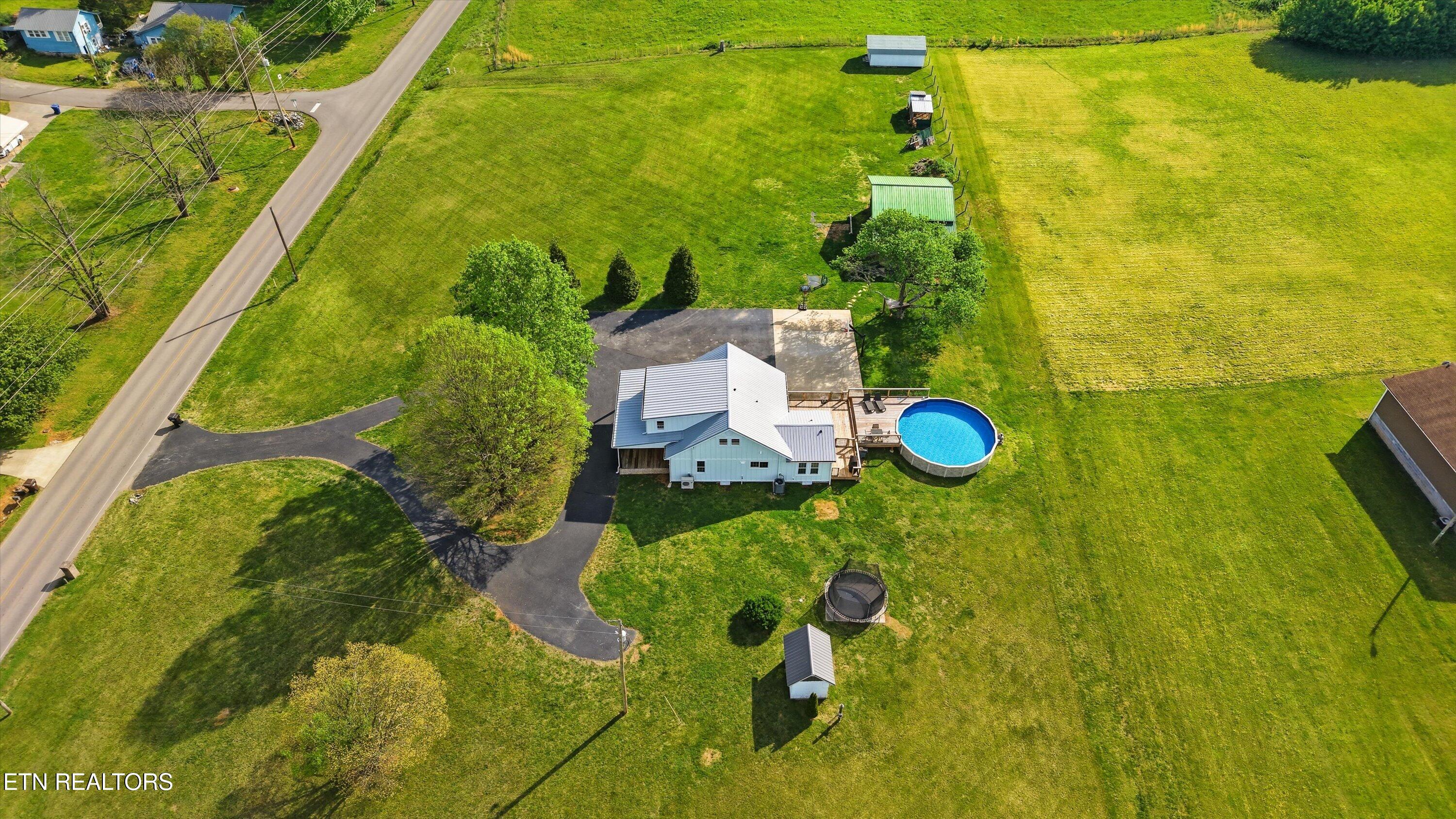 21036 Martel Road Lenoir City TN 37772