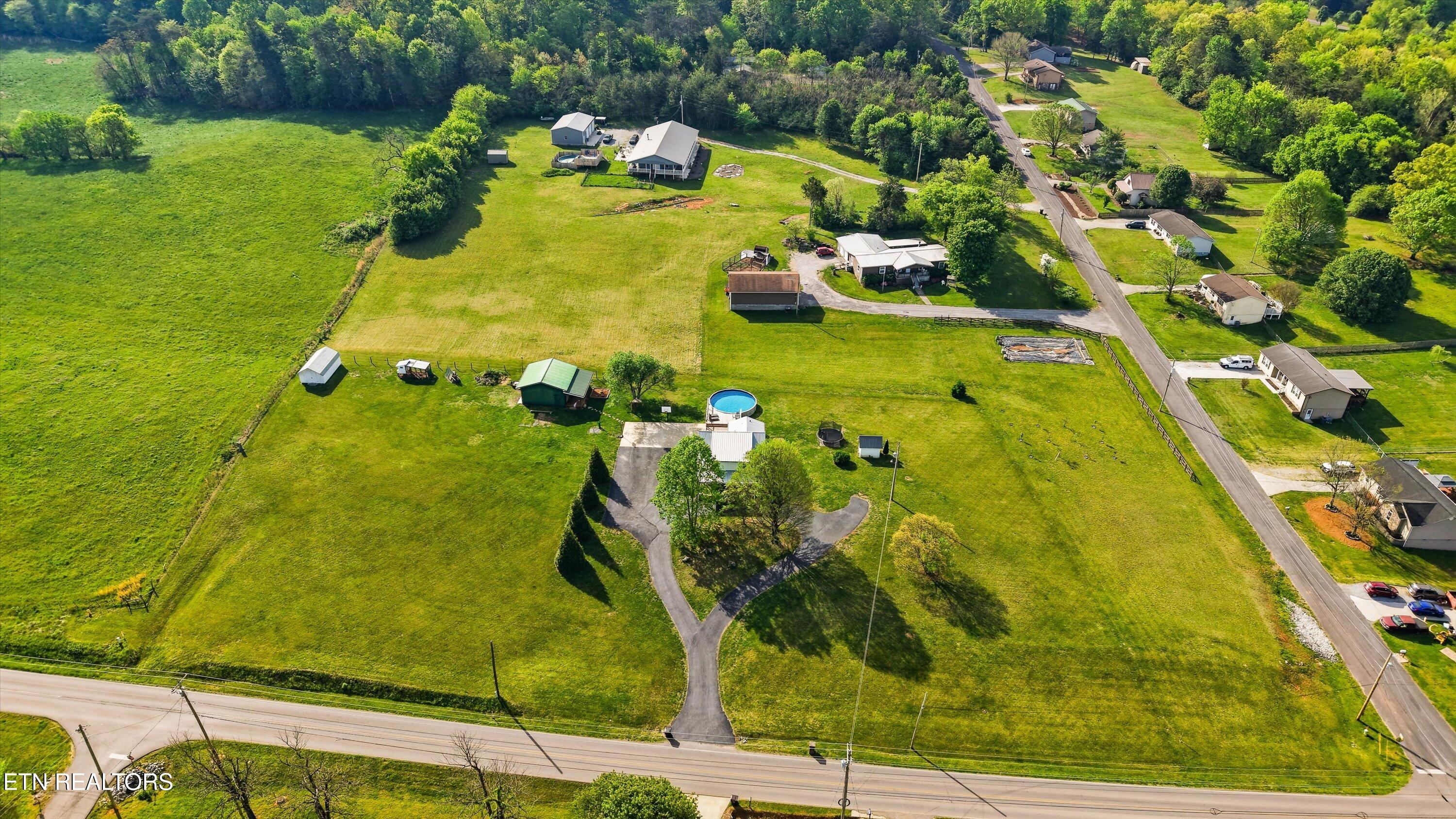 21036 Martel Road Lenoir City TN 37772