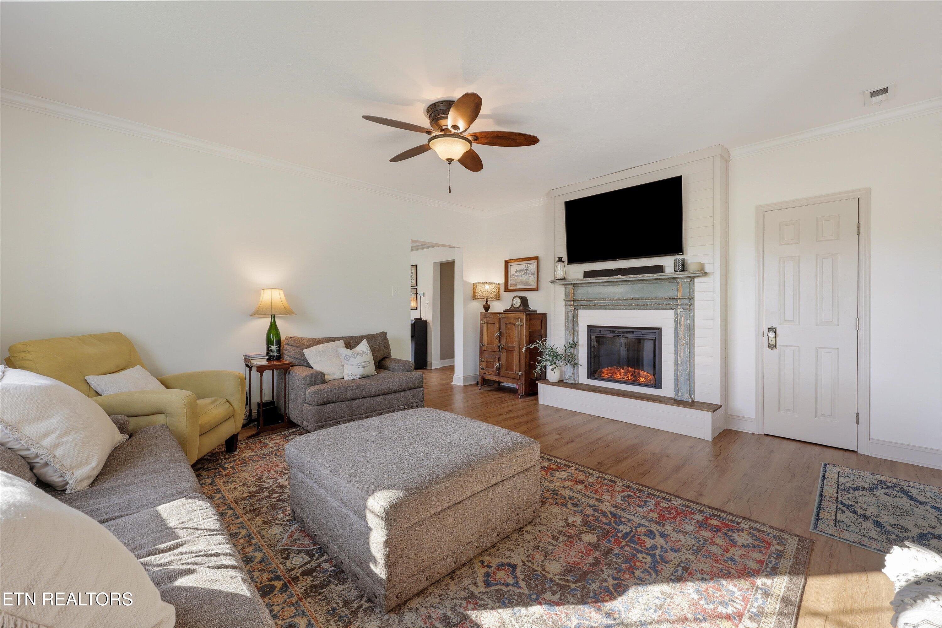 21036 Martel Road Lenoir City TN 37772