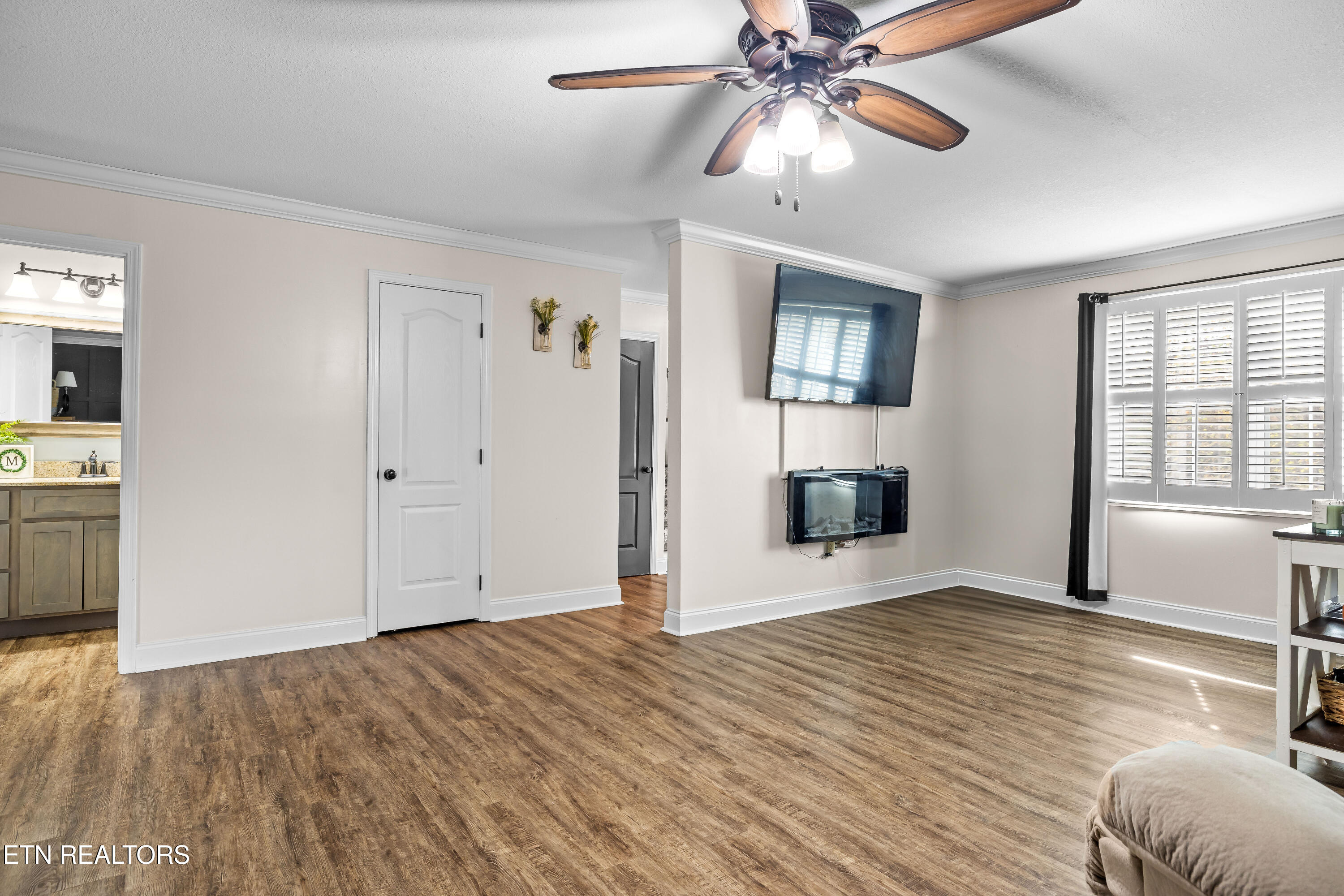 407 Mcteer Road Greenback TN 37742