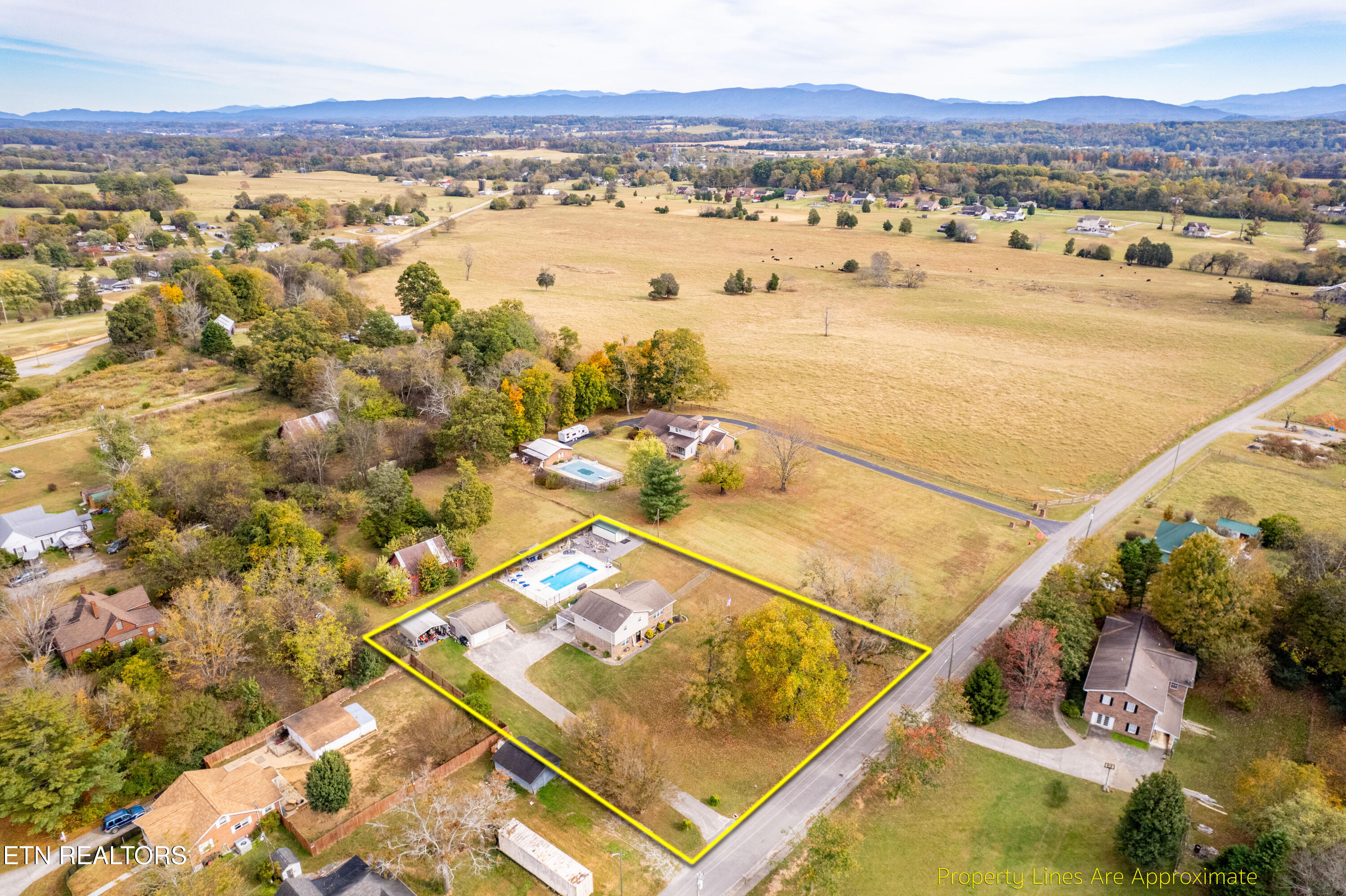 407 Mcteer Road Greenback TN 37742