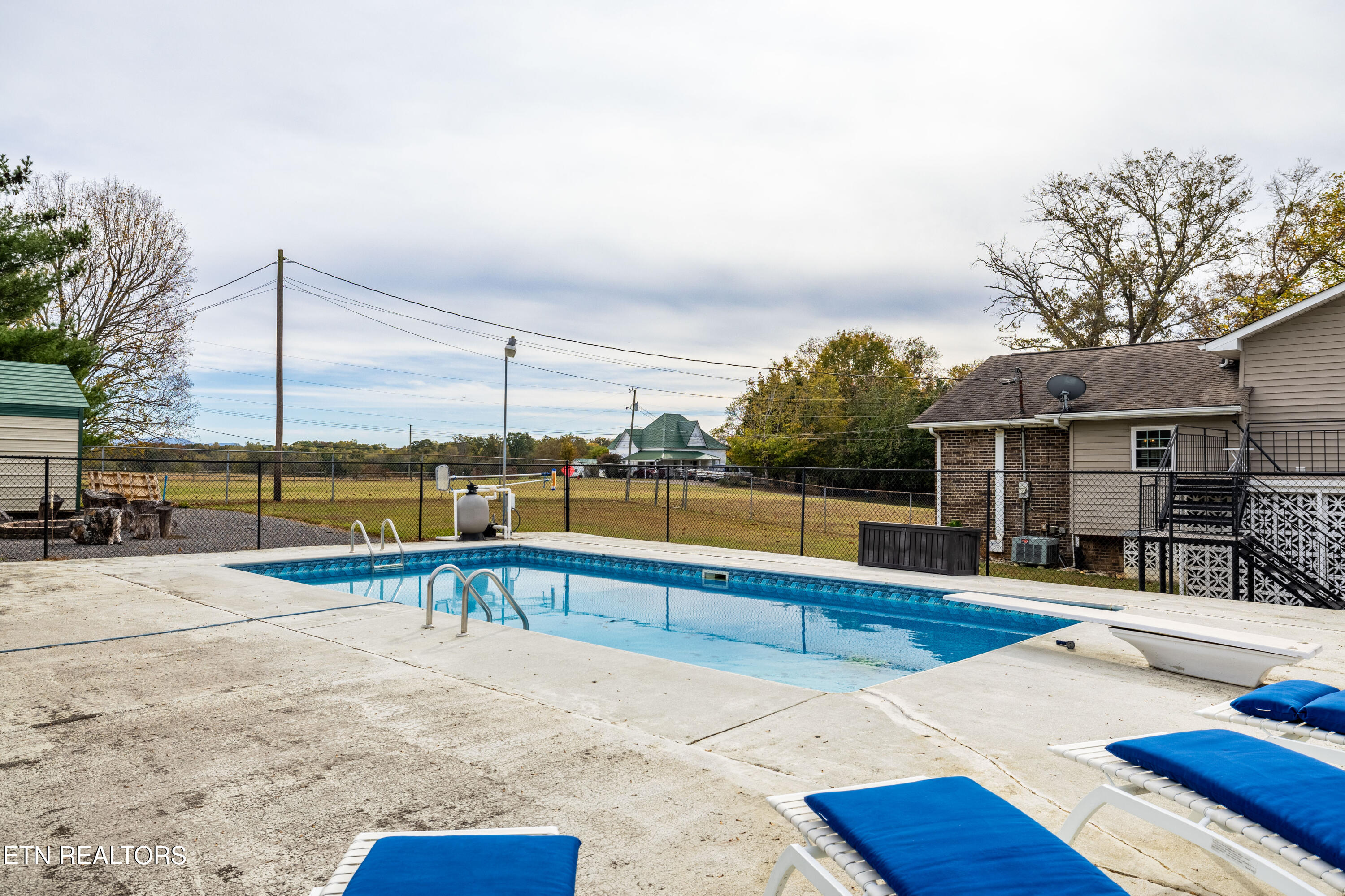 407 Mcteer Road Greenback TN 37742