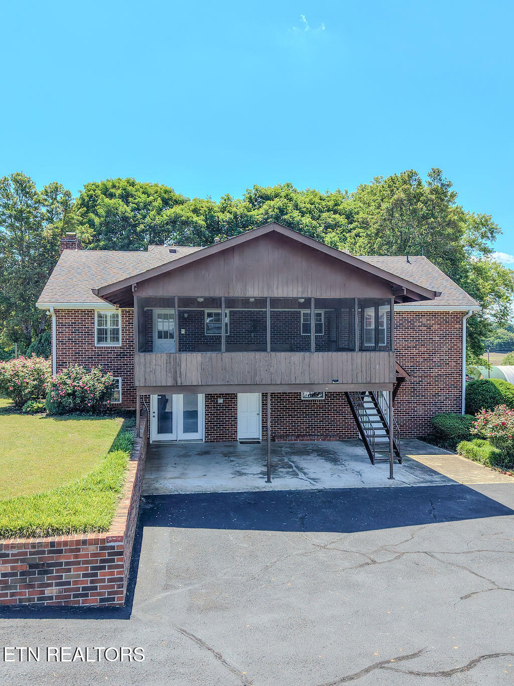 504 N Niota Road Englewood TN 37329