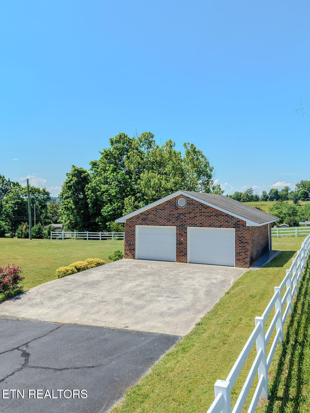 504 N Niota Road Englewood TN 37329