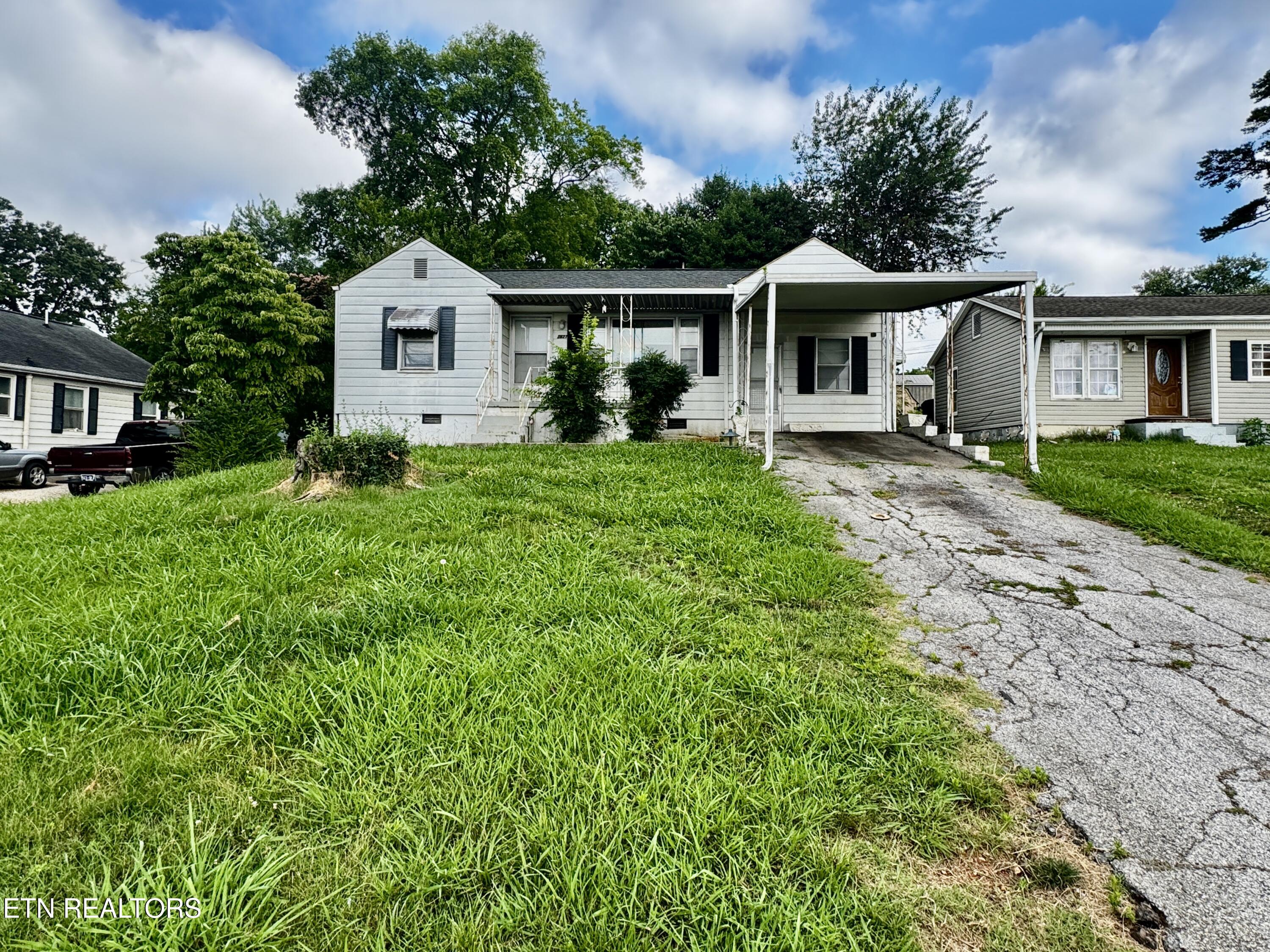 2627 Cecil Avenue Knoxville TN 37917