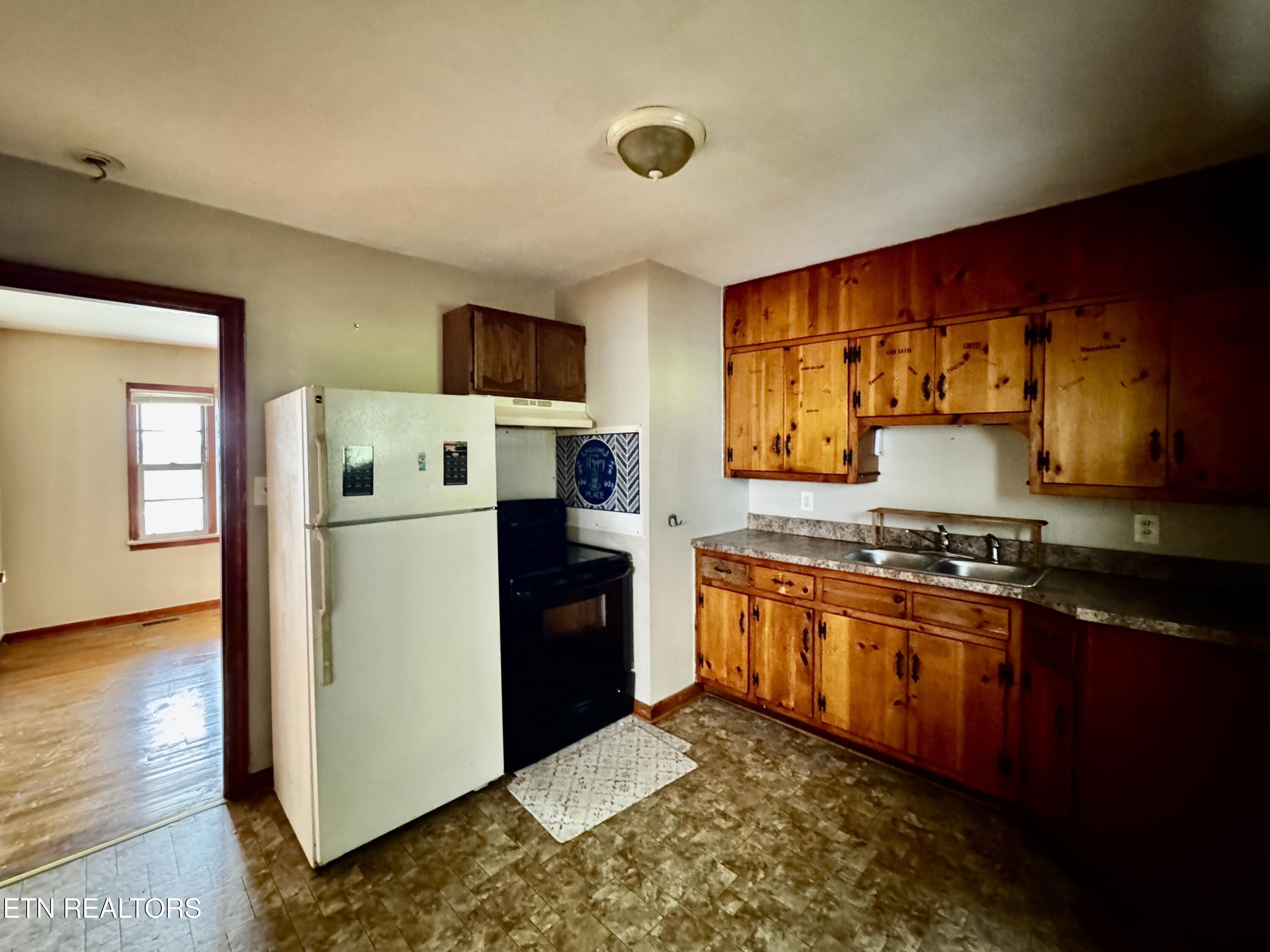 2627 Cecil Avenue Knoxville TN 37917