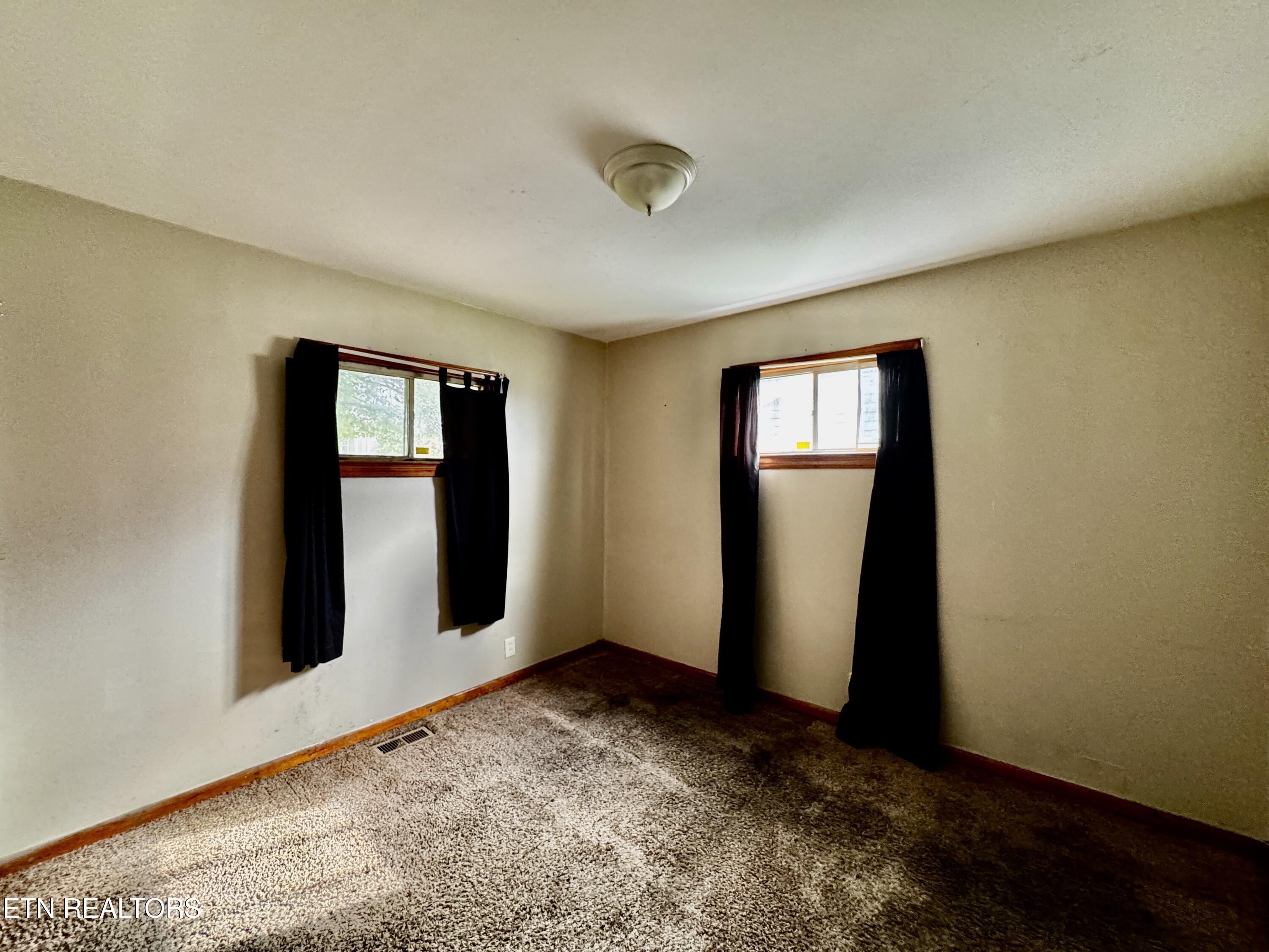 2627 Cecil Avenue Knoxville TN 37917