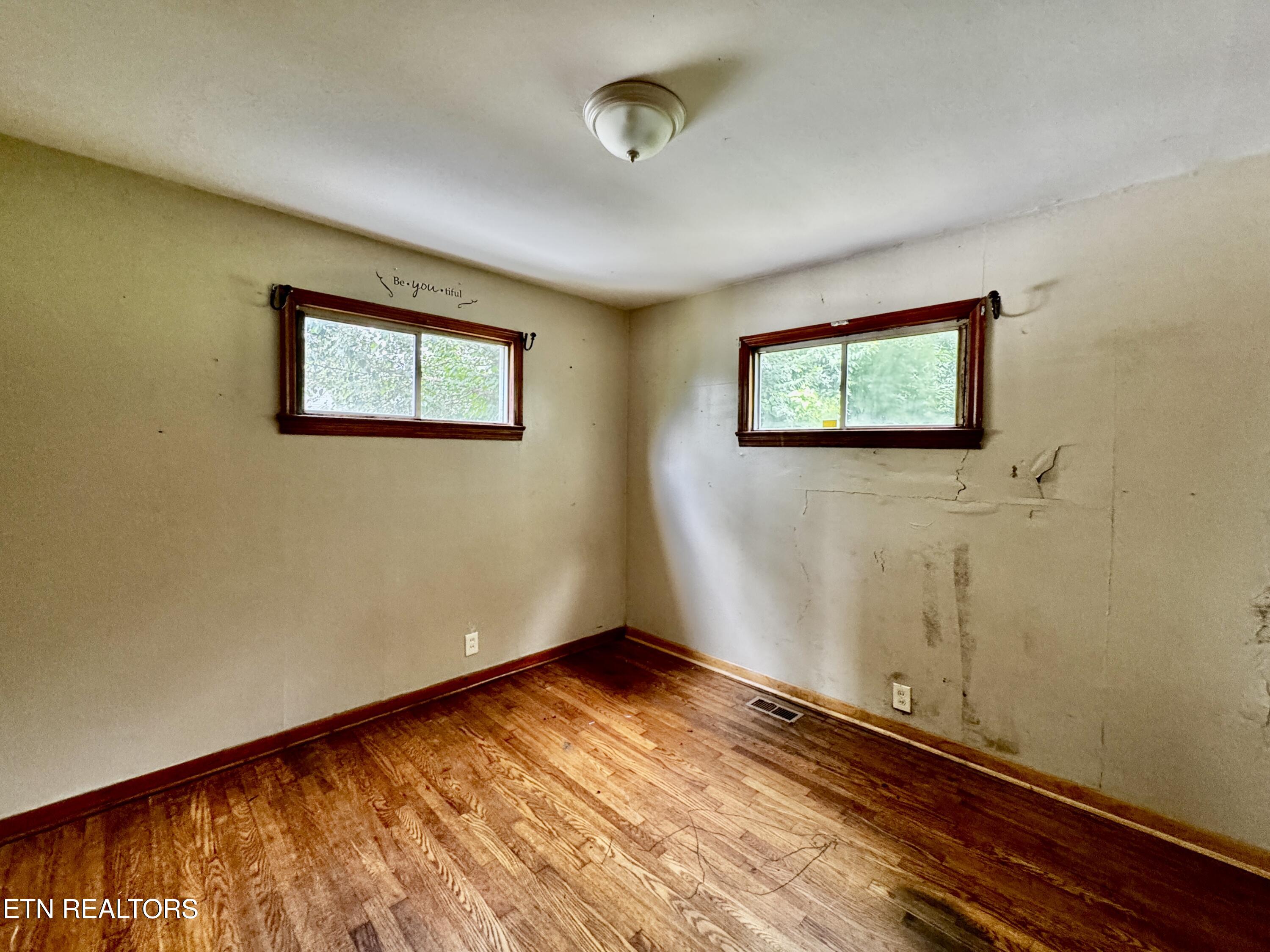 2627 Cecil Avenue Knoxville TN 37917