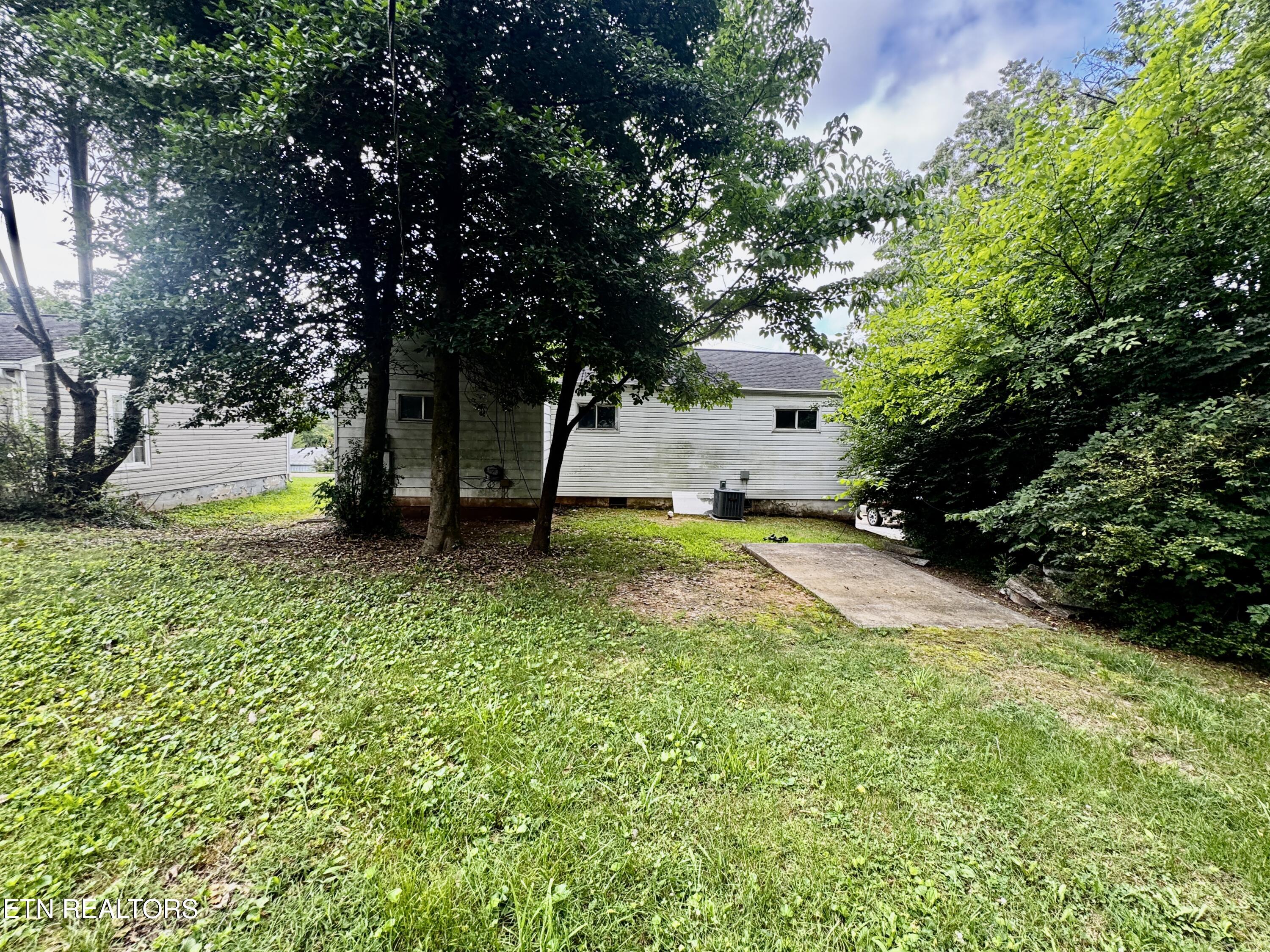 2627 Cecil Avenue Knoxville TN 37917