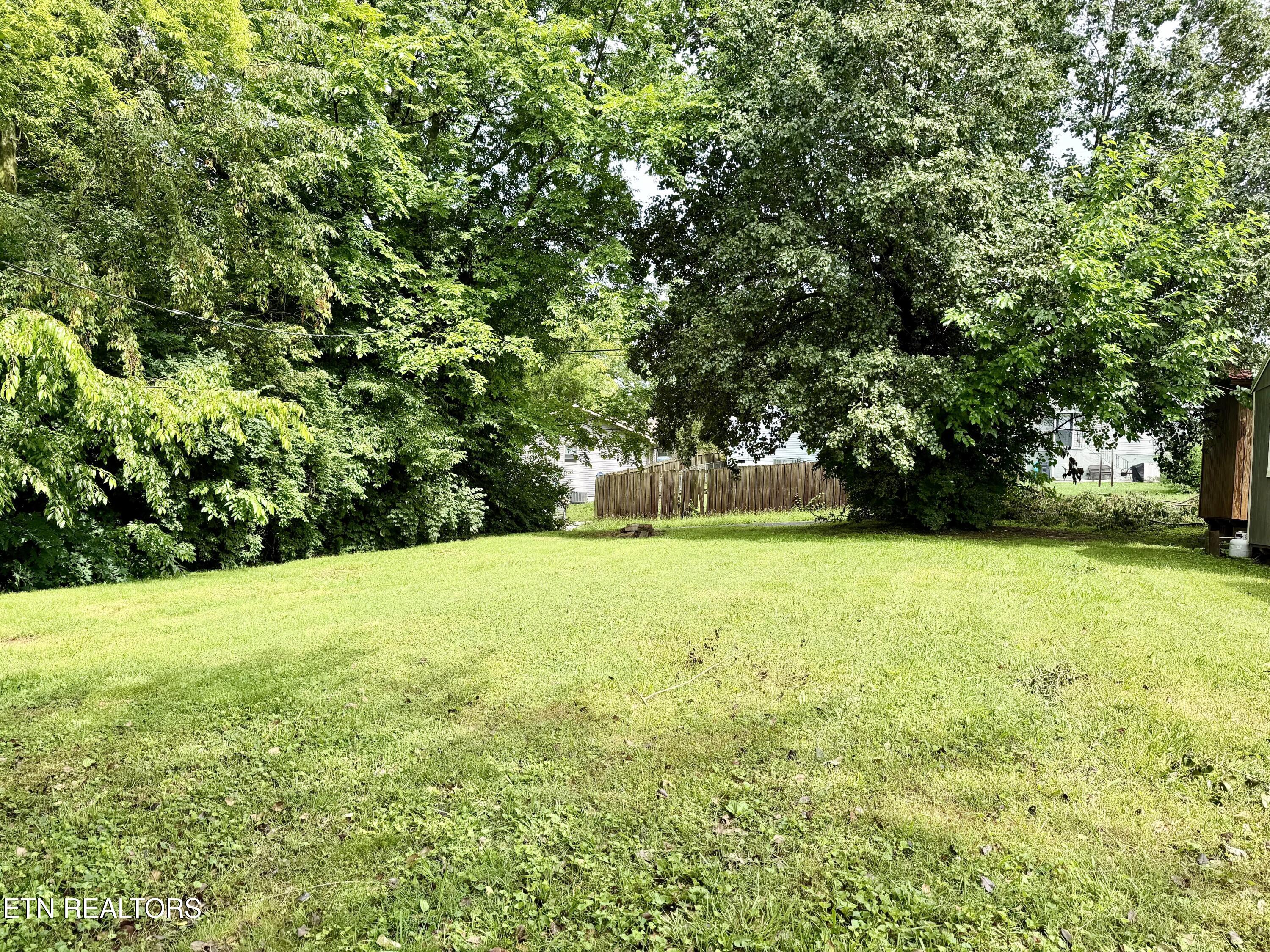 2627 Cecil Avenue Knoxville TN 37917