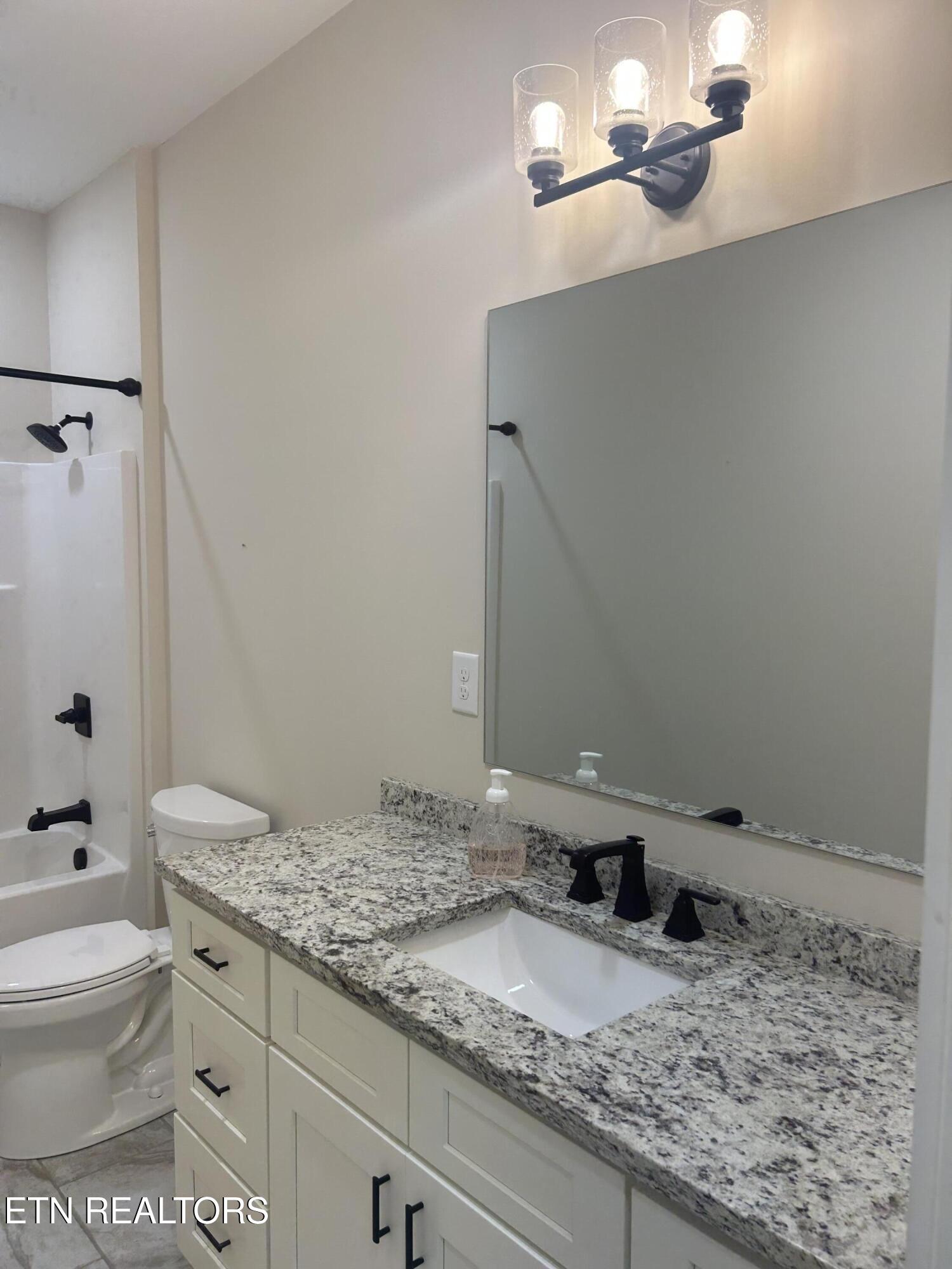 762 Hillvale Road Andersonville TN 37705