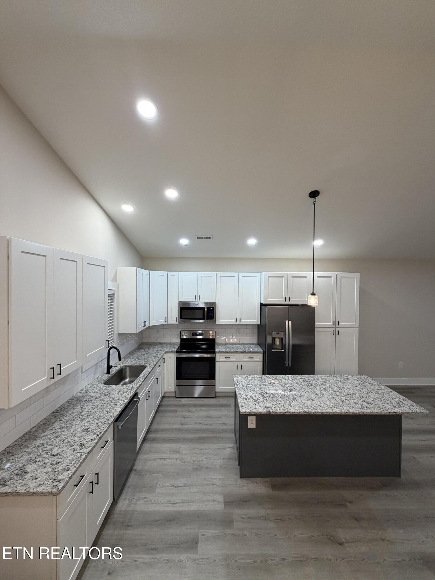 762 Hillvale Road Andersonville TN 37705