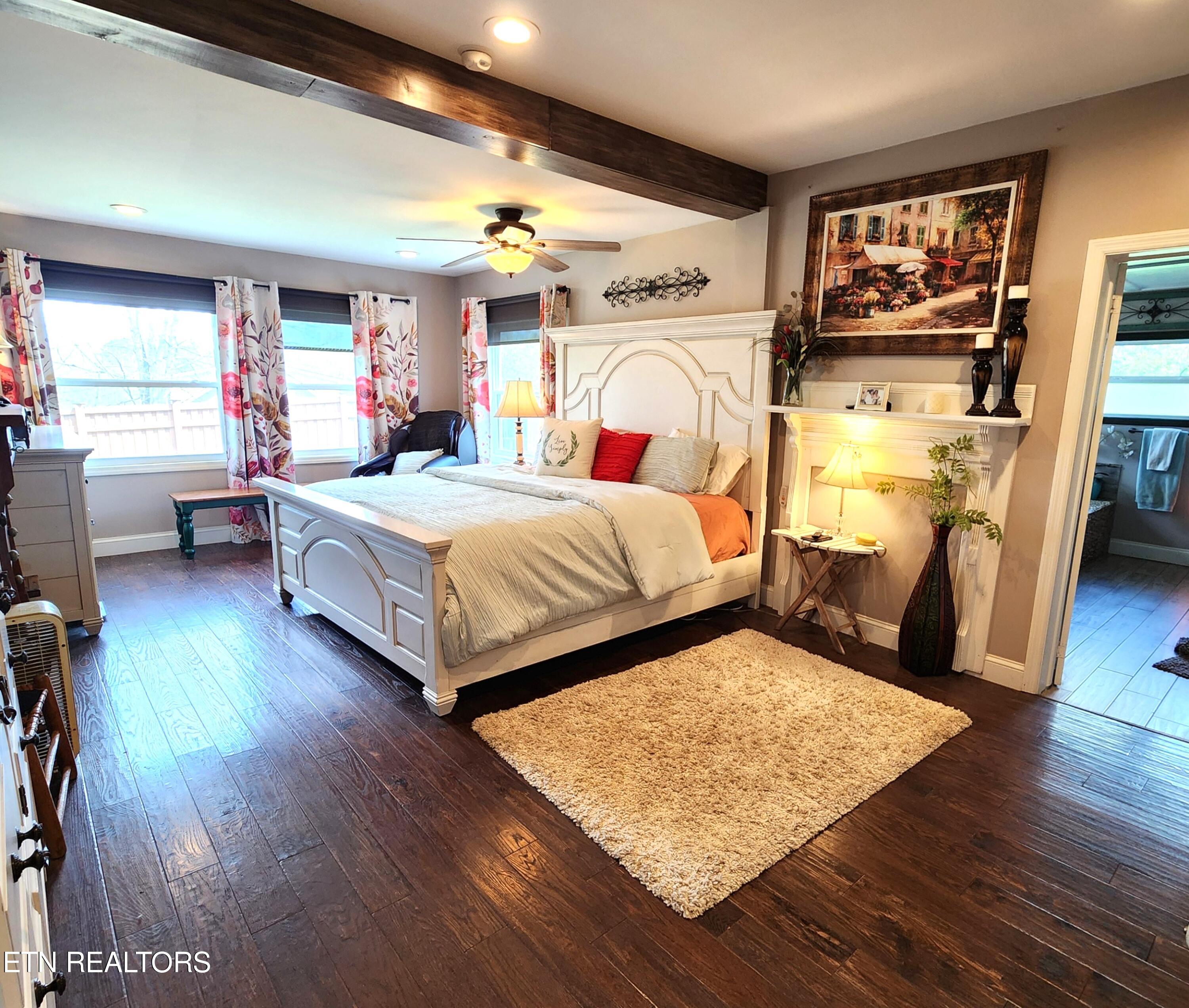 3082 Little Dug Gap Road Louisville TN 37777