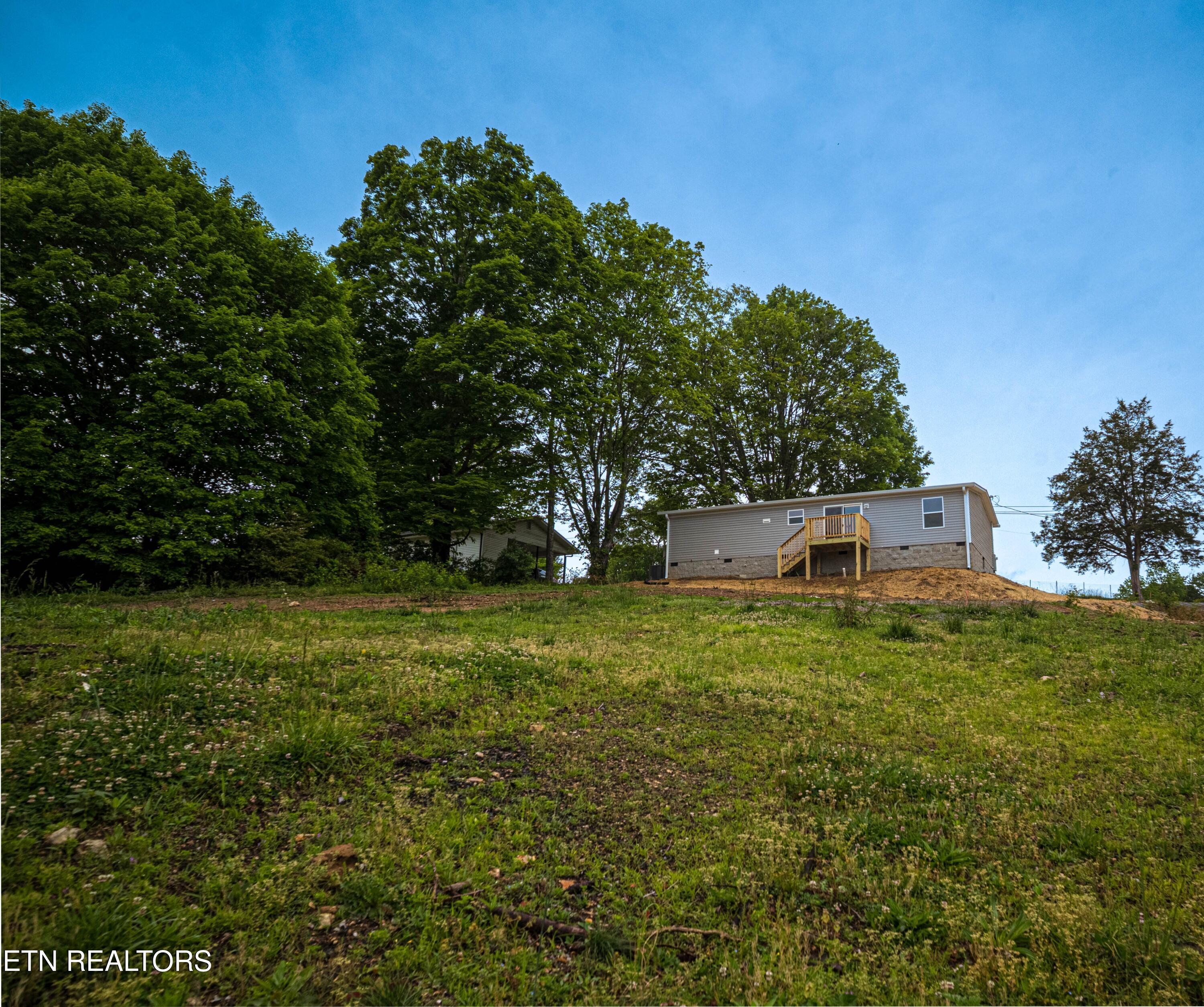206 Hillside Drive Lafollette TN 37766