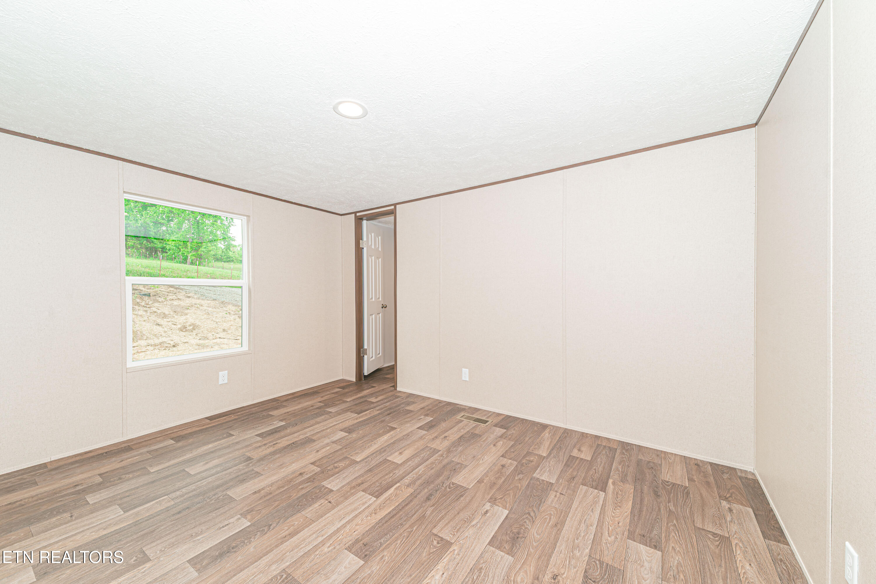 206 Hillside Drive Lafollette TN 37766