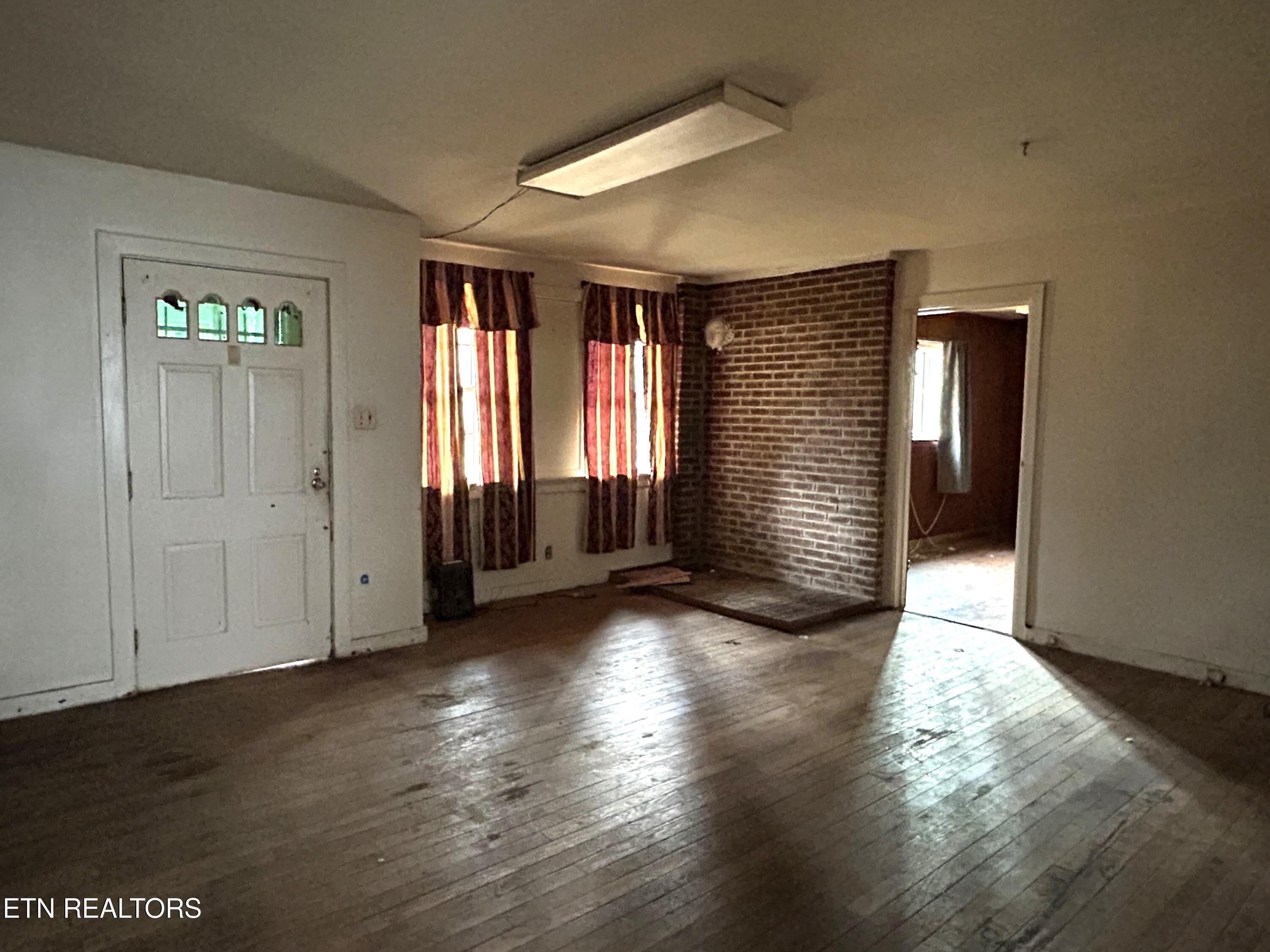 637 S Gallaher View Road Knoxville TN 37919