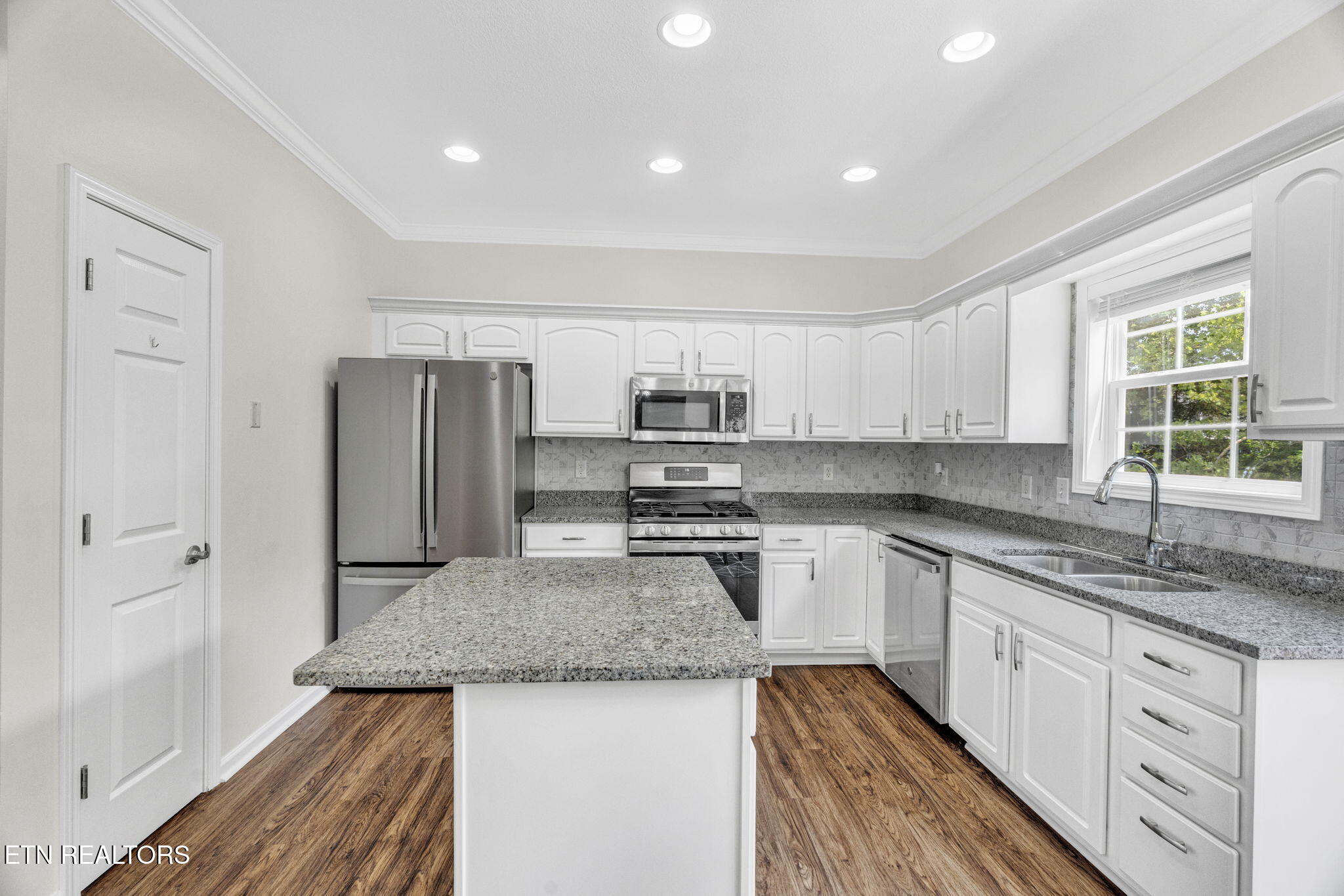 4512 Everwood Oak Lane Knoxville TN 37918