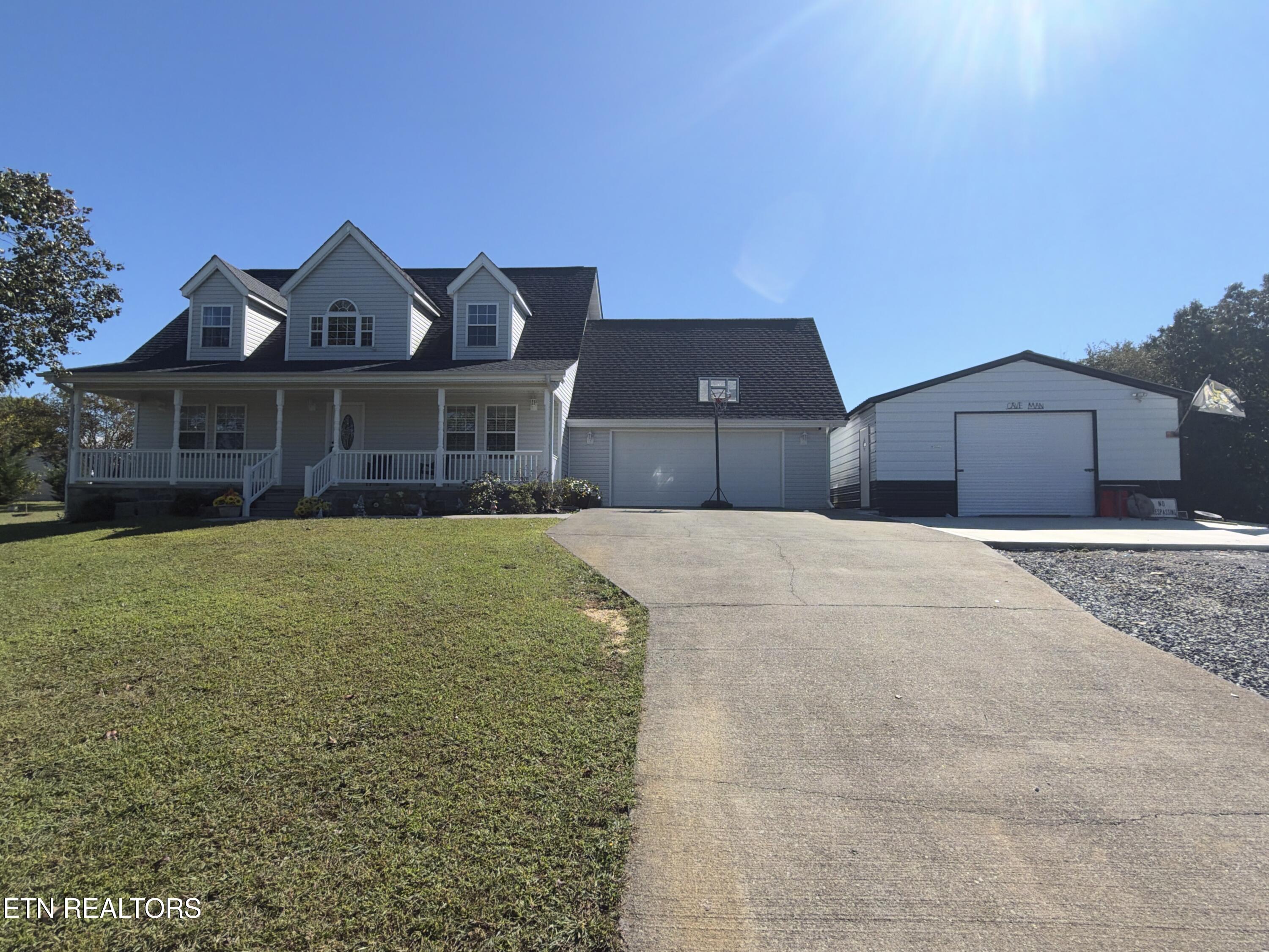 2833 English Valley Lane Sevierville TN 37876