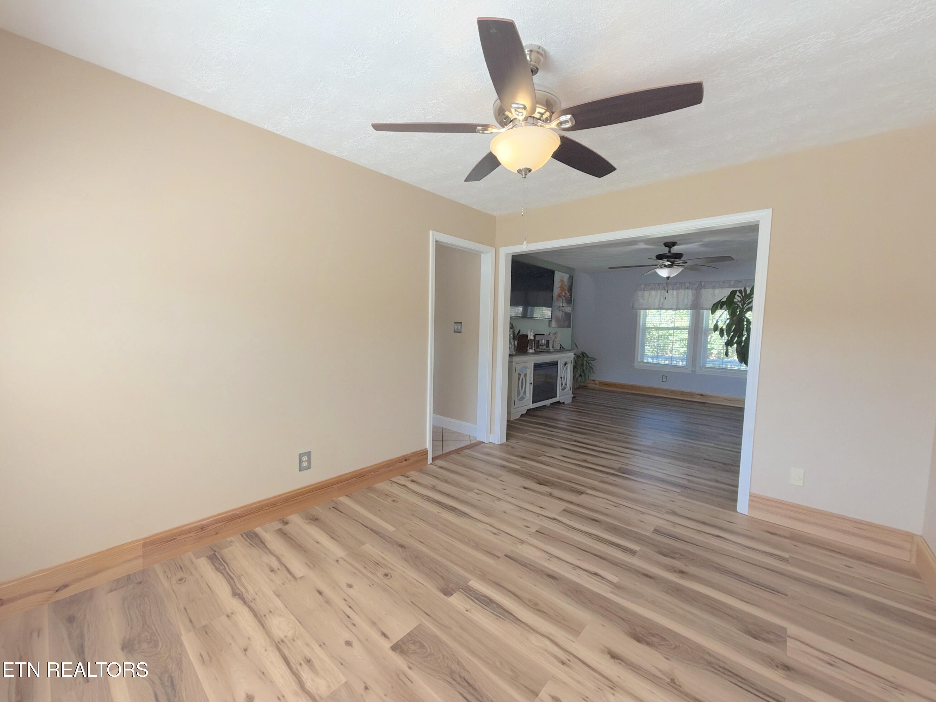 2833 English Valley Lane Sevierville TN 37876