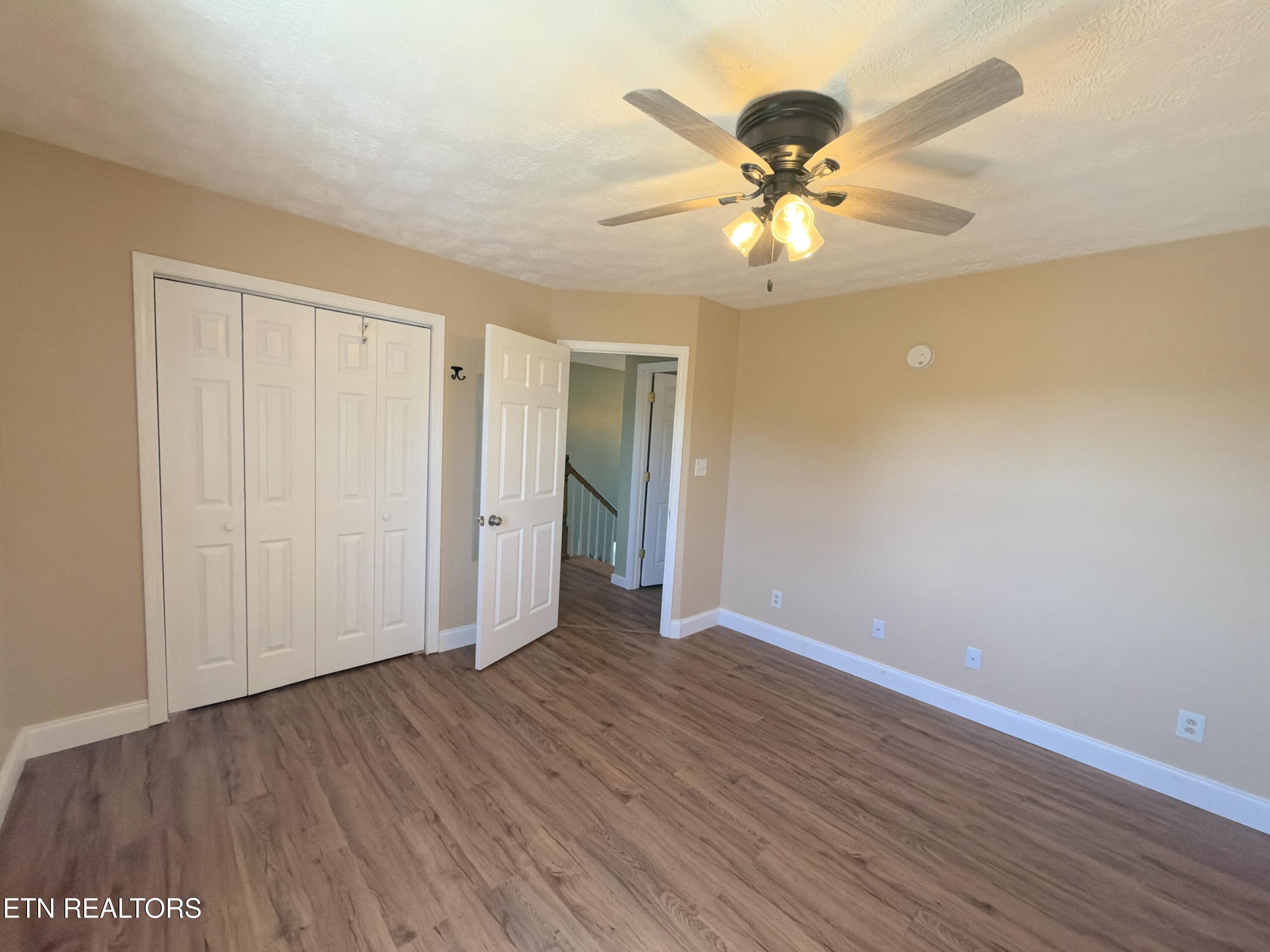 2833 English Valley Lane Sevierville TN 37876